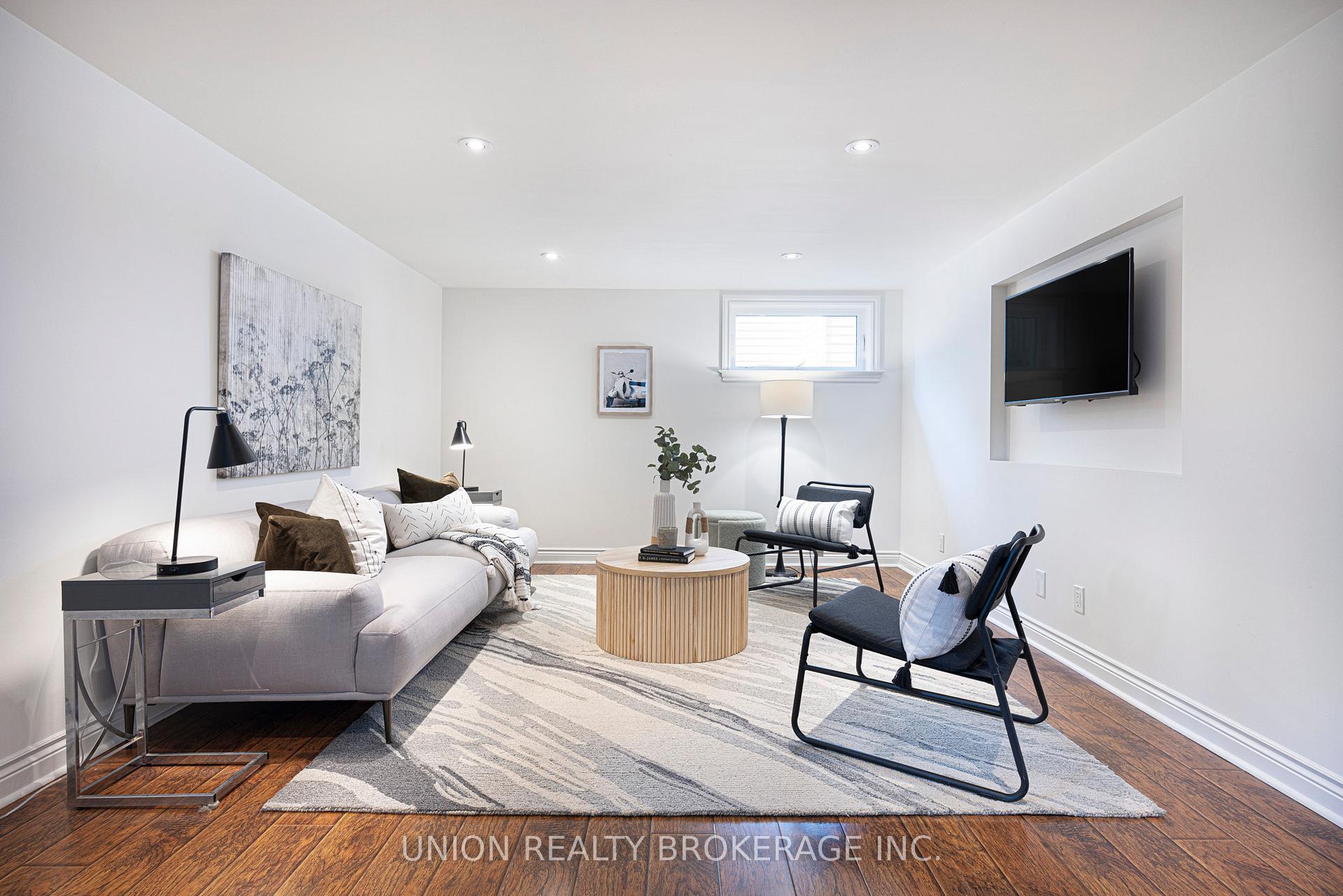 Photo 25 of 27 Merritt Road, Toronto, O'Connor-Parkview — HOMEH