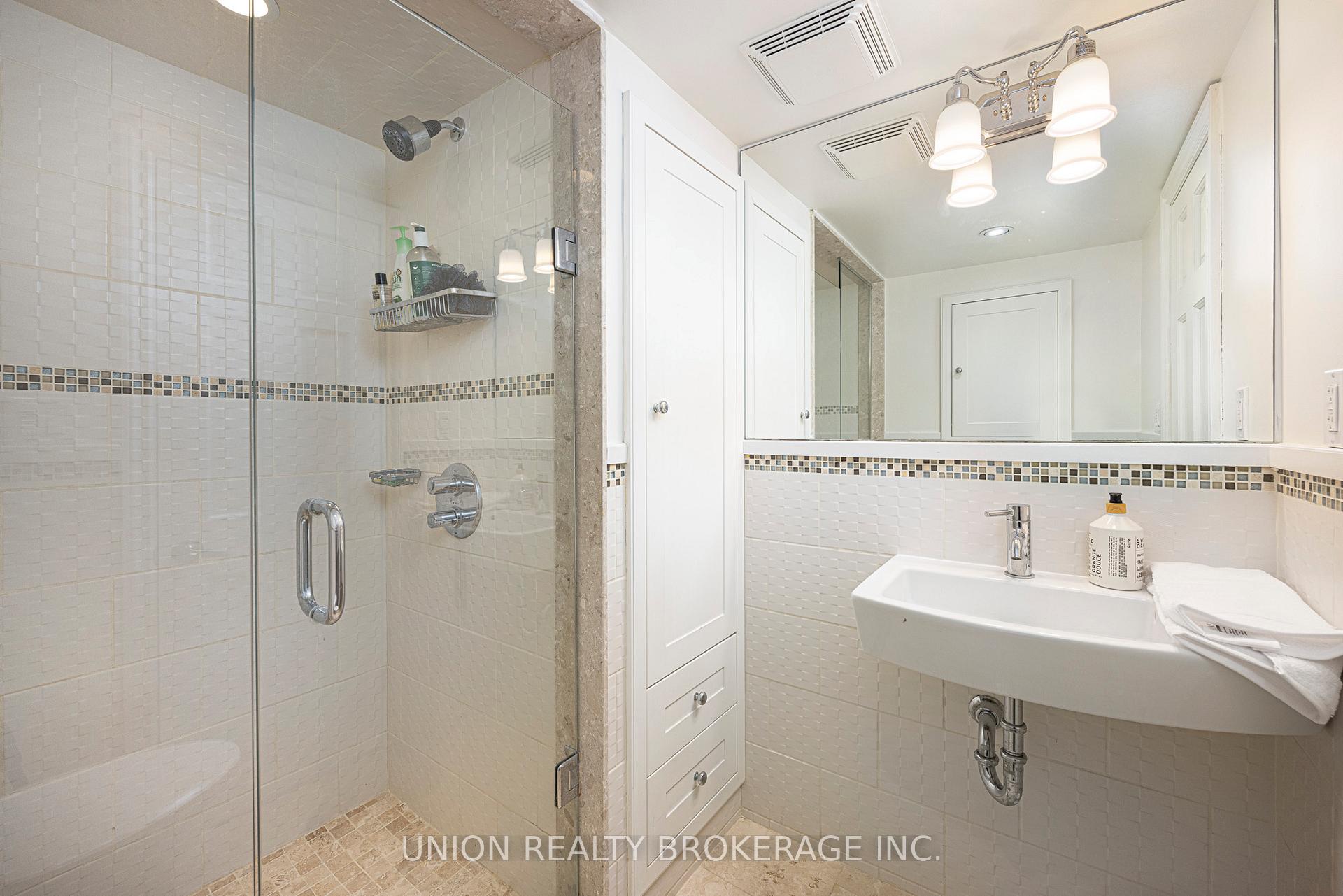 Photo 33 of 27 Merritt Road, Toronto, O'Connor-Parkview — HOMEH