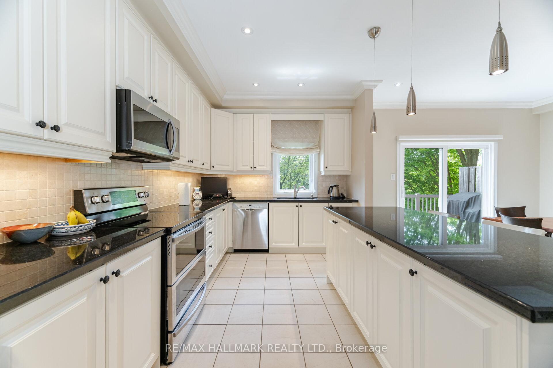 Photo 30 of Unit 11, 8900 Bathurst Street, Vaughan, Patterson — HOMEH