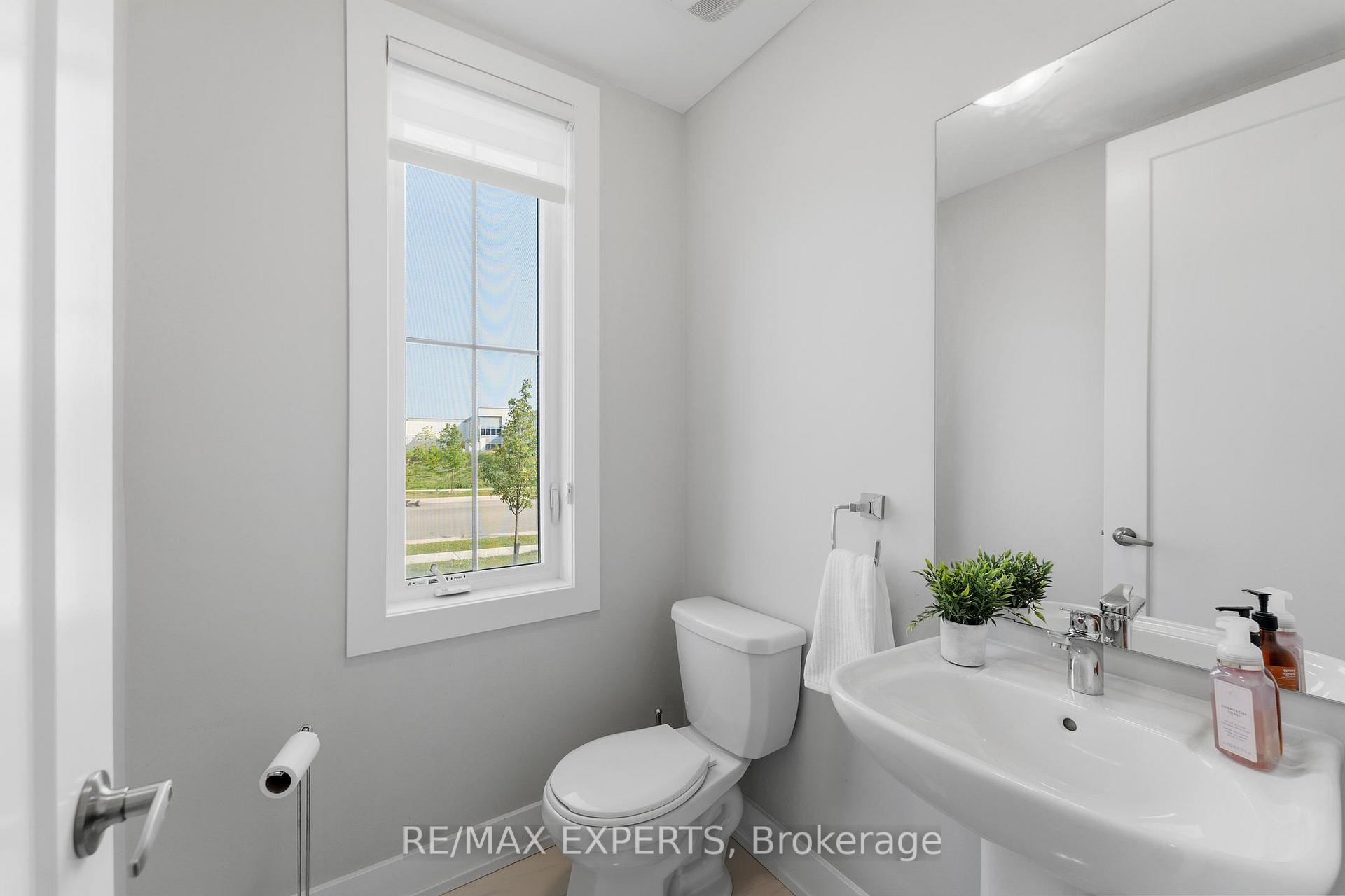 Photo 8 of 52 Doris Pawley Crescent, Caledon, Rural Caledon — HOMEH