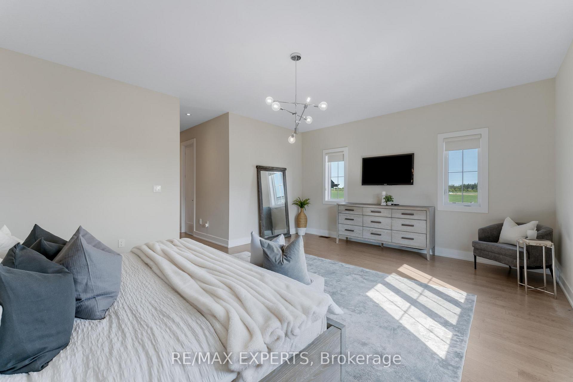 Photo 4 of 52 Doris Pawley Crescent, Caledon, Rural Caledon — HOMEH