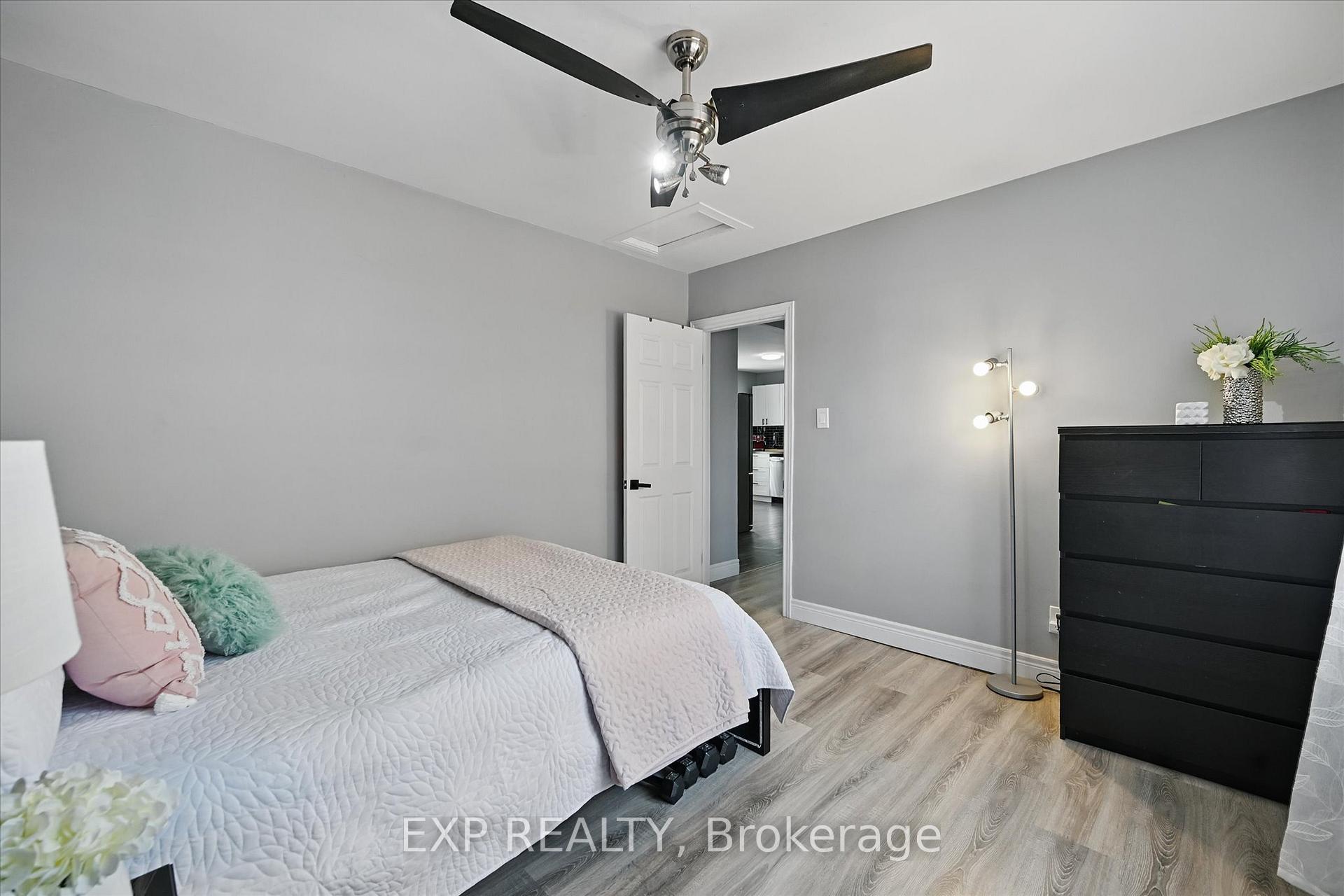 Photo 2 of 5210 McRae Street, Niagara Falls, Cherrywood — HOMEH