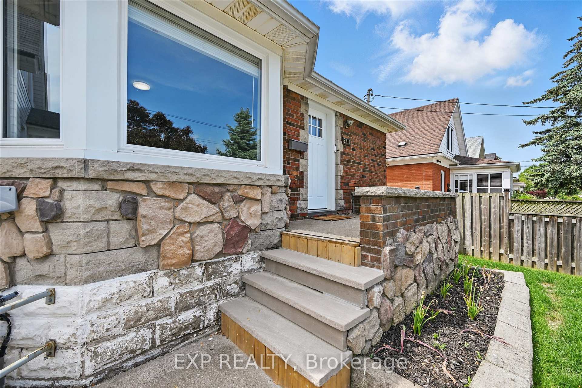 Photo 38 of 5210 McRae Street, Niagara Falls, Cherrywood — HOMEH