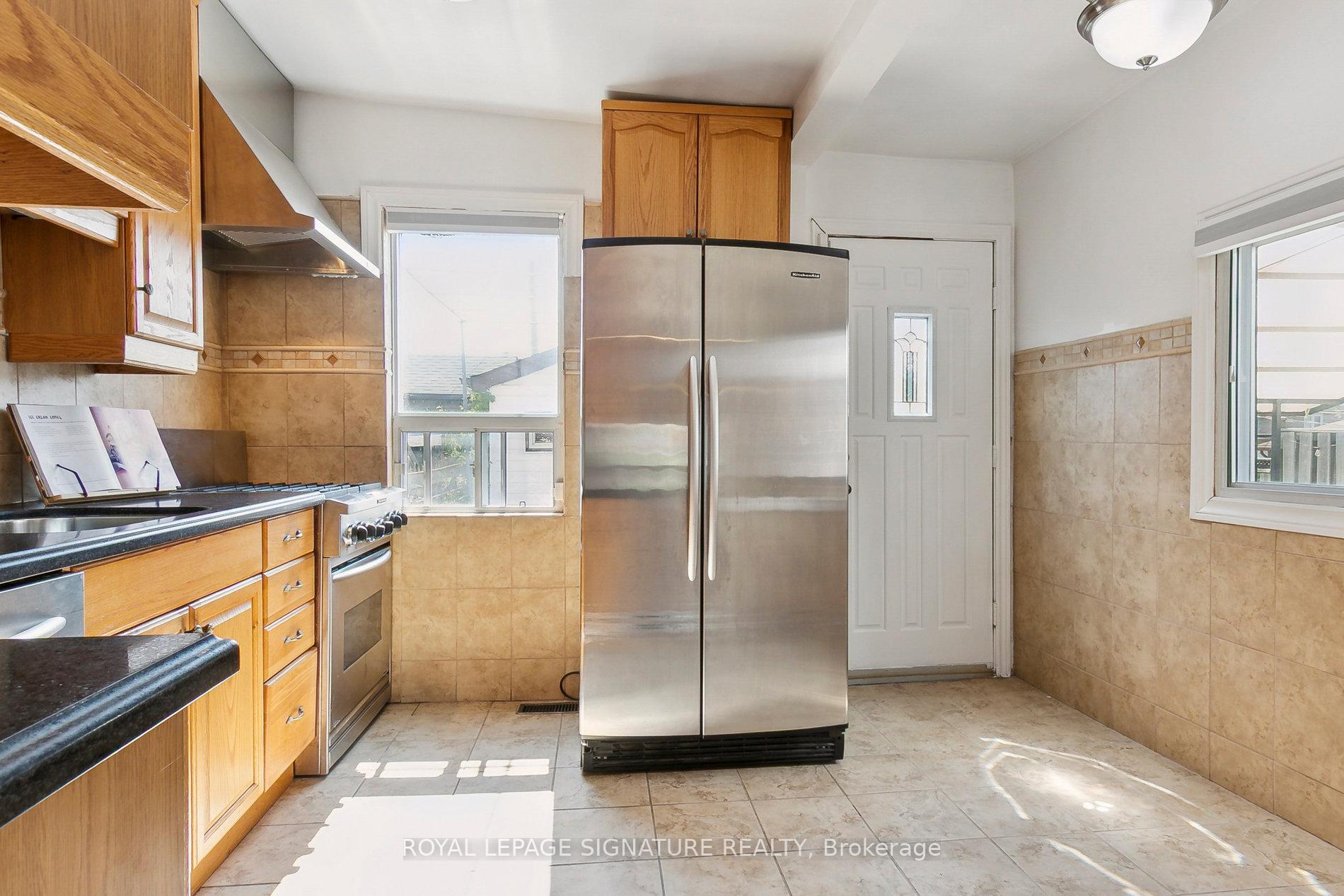 Photo 5 of 546 Lauder Avenue, Toronto, Oakwood Village — HOMEH