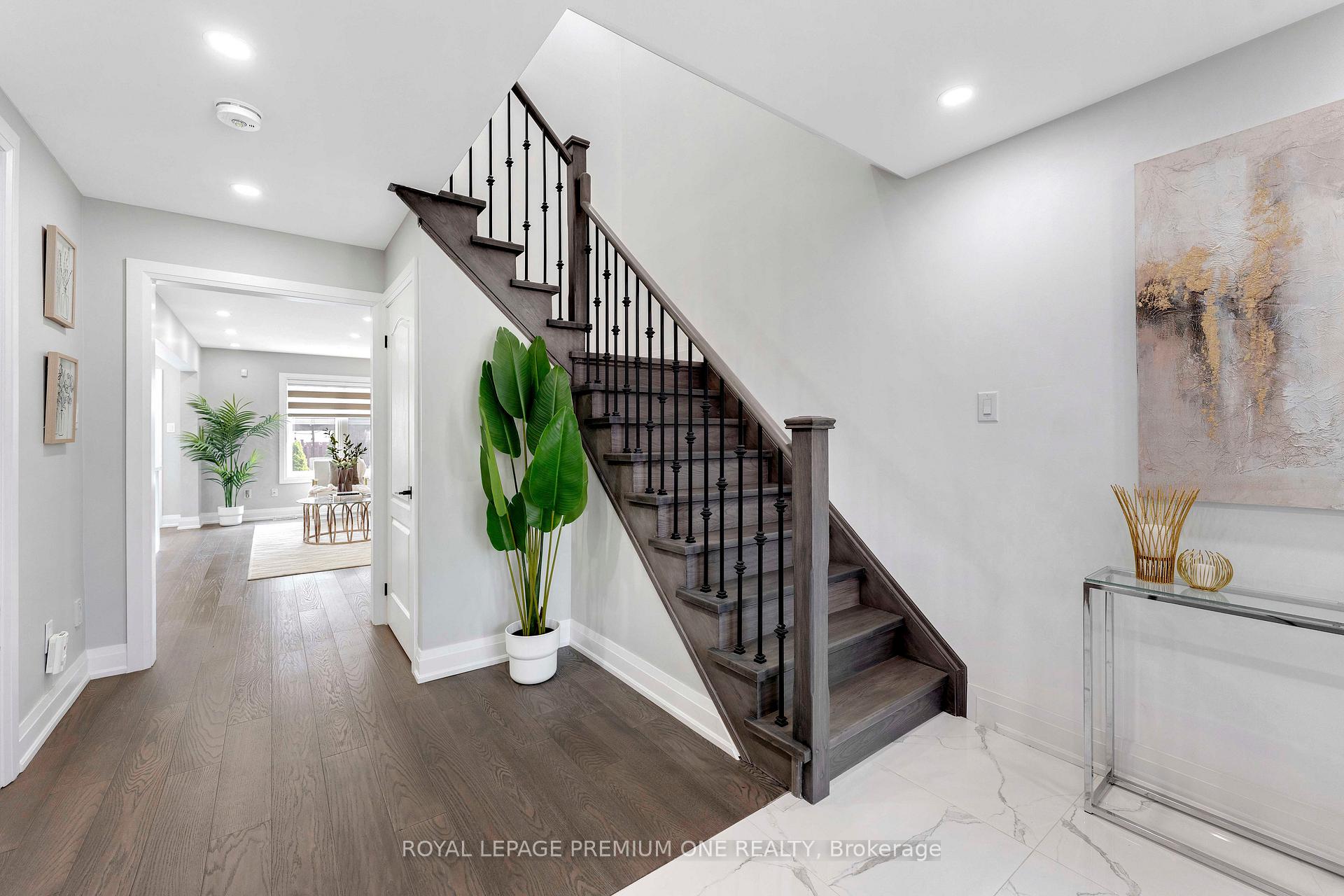 Photo 9 of Unit ON, 91 Hanton Crescent, Caledon, Bolton East — HOMEH