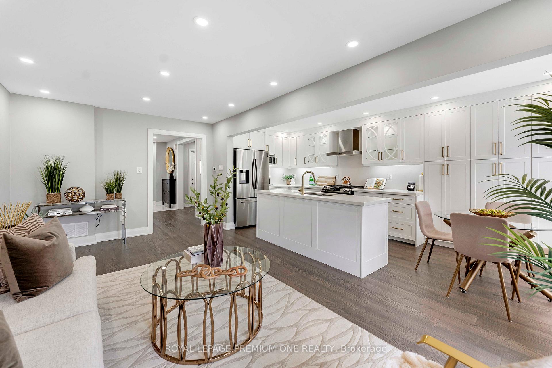 Photo 4 of Unit ON, 91 Hanton Crescent, Caledon, Bolton East — HOMEH