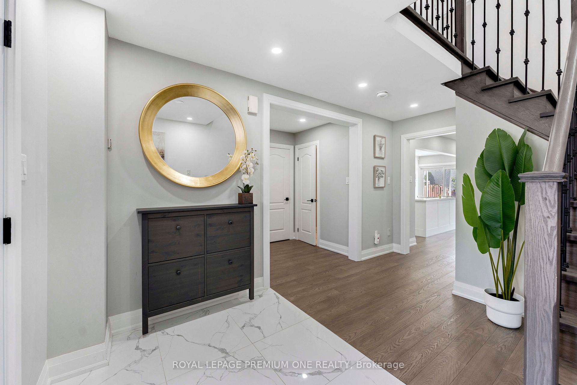 Photo 5 of Unit ON, 91 Hanton Crescent, Caledon, Bolton East — HOMEH