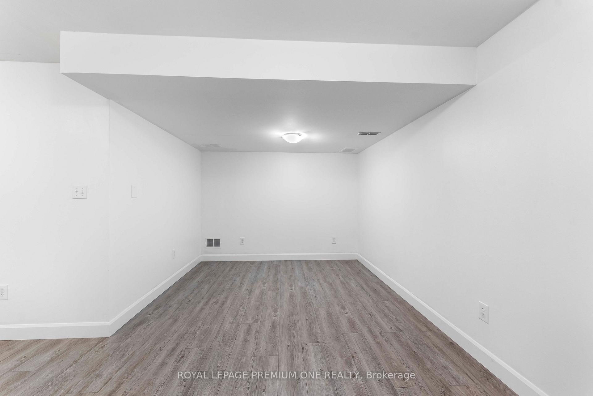 Photo 23 of Unit ON, 91 Hanton Crescent, Caledon, Bolton East — HOMEH