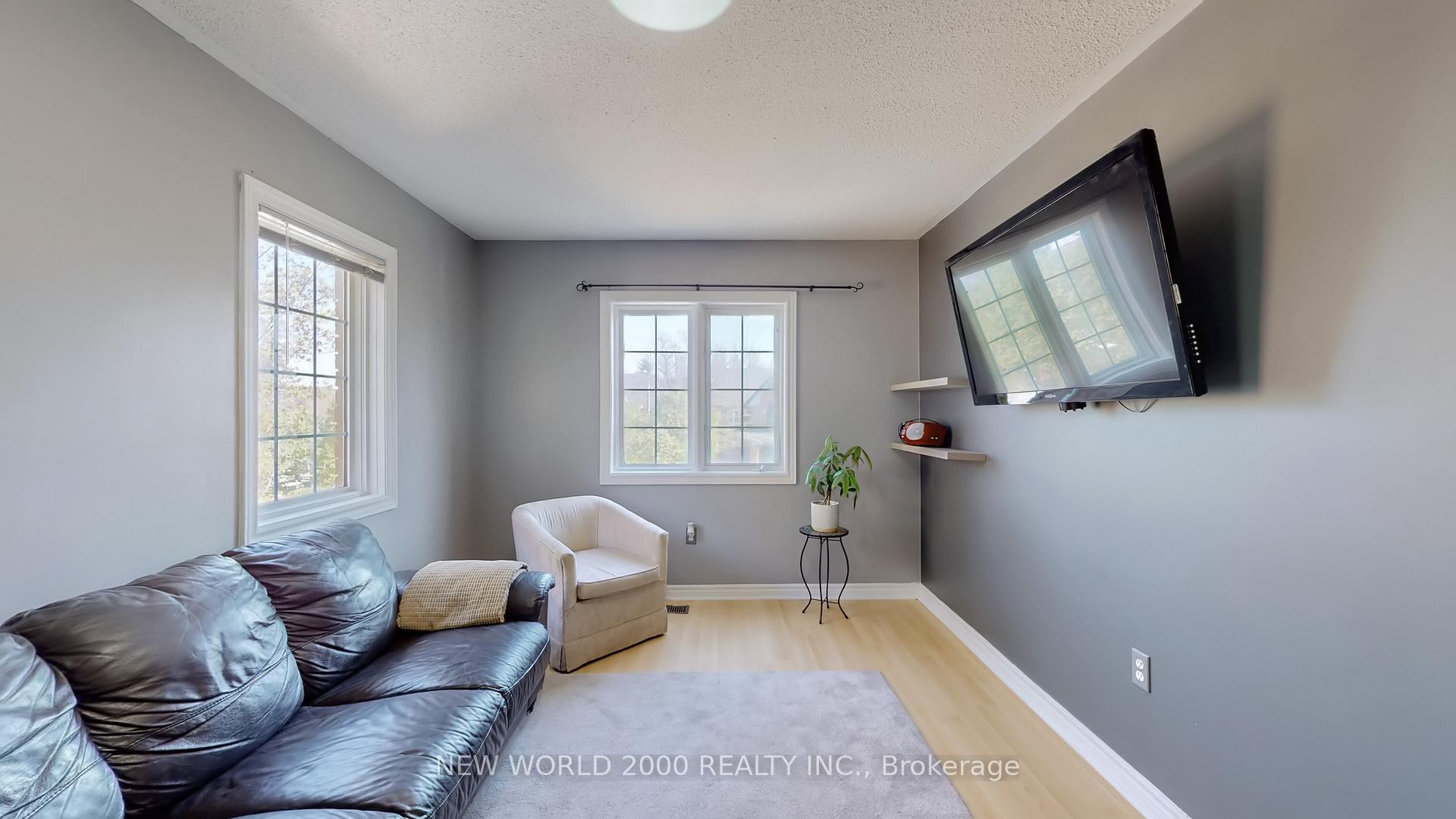 Photo 7 of 34 Fife Road, Aurora, Aurora Grove — HOMEH