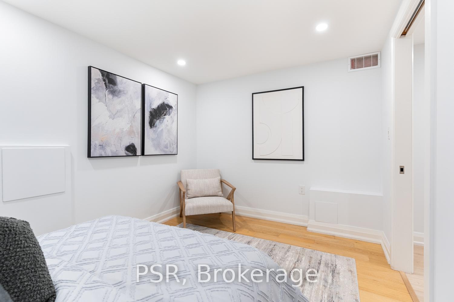 Photo 35 of 43 Hemlock Avenue, Toronto, Woodbine Corridor — HOMEH