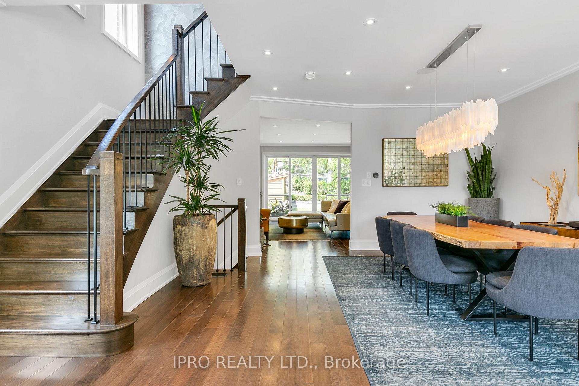 Photo 6 of 30 Notley Place, Toronto, O'Connor-Parkview — HOMEH