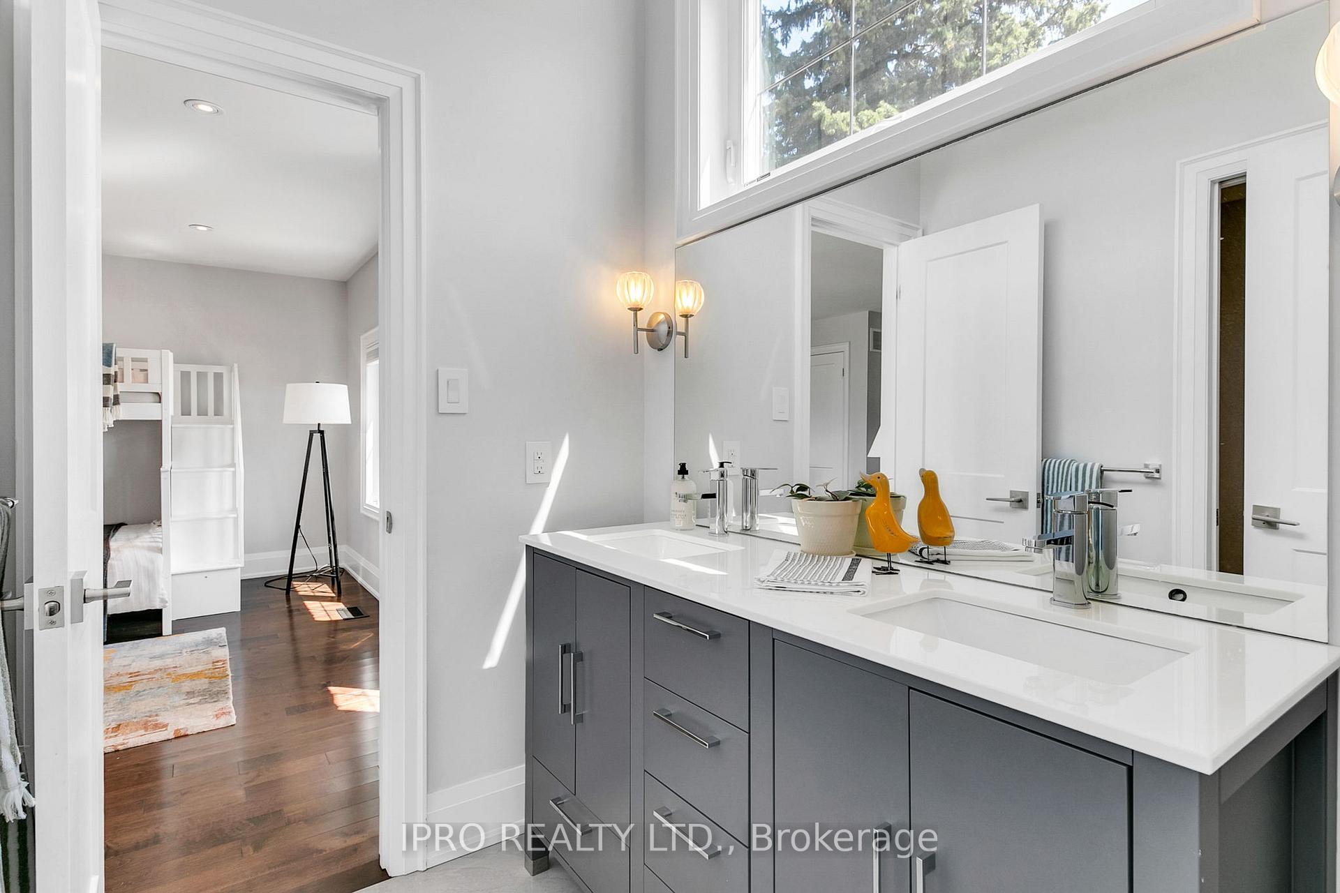 Photo 27 of 30 Notley Place, Toronto, O'Connor-Parkview — HOMEH