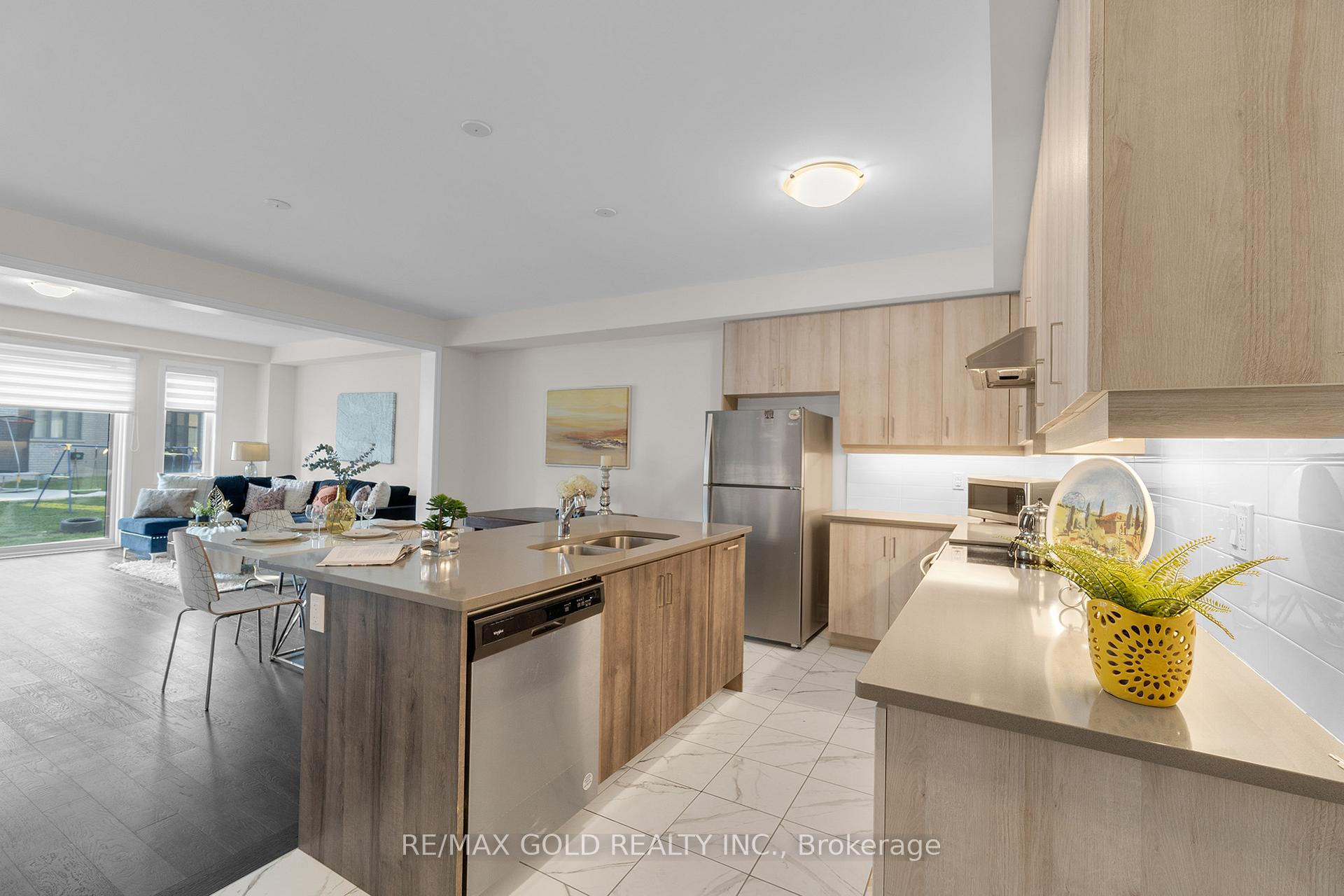 Photo 7 of 54 Spinland Street, Caledon, Rural Caledon — HOMEH