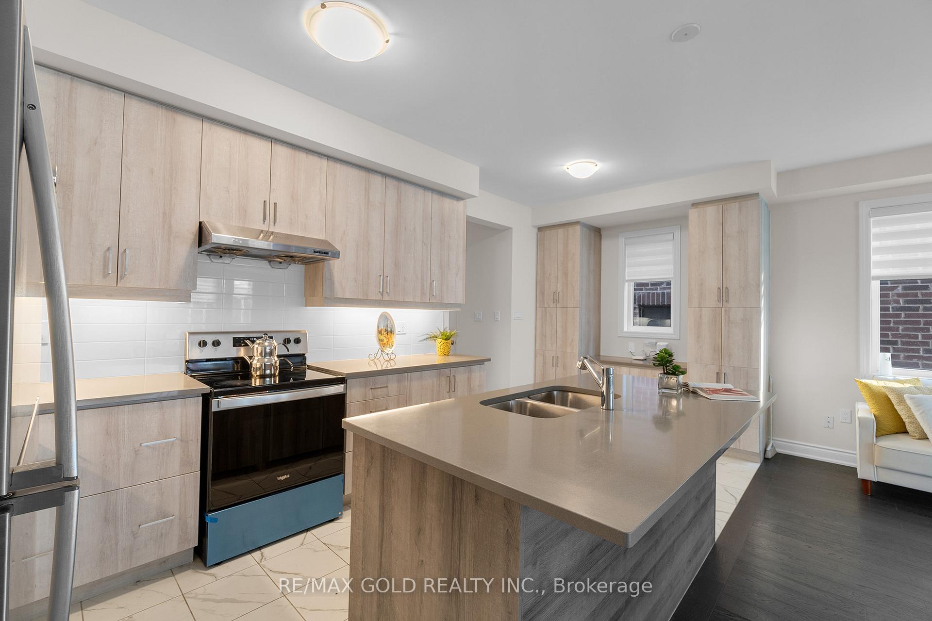 Photo 12 of 54 Spinland Street, Caledon, Rural Caledon — HOMEH
