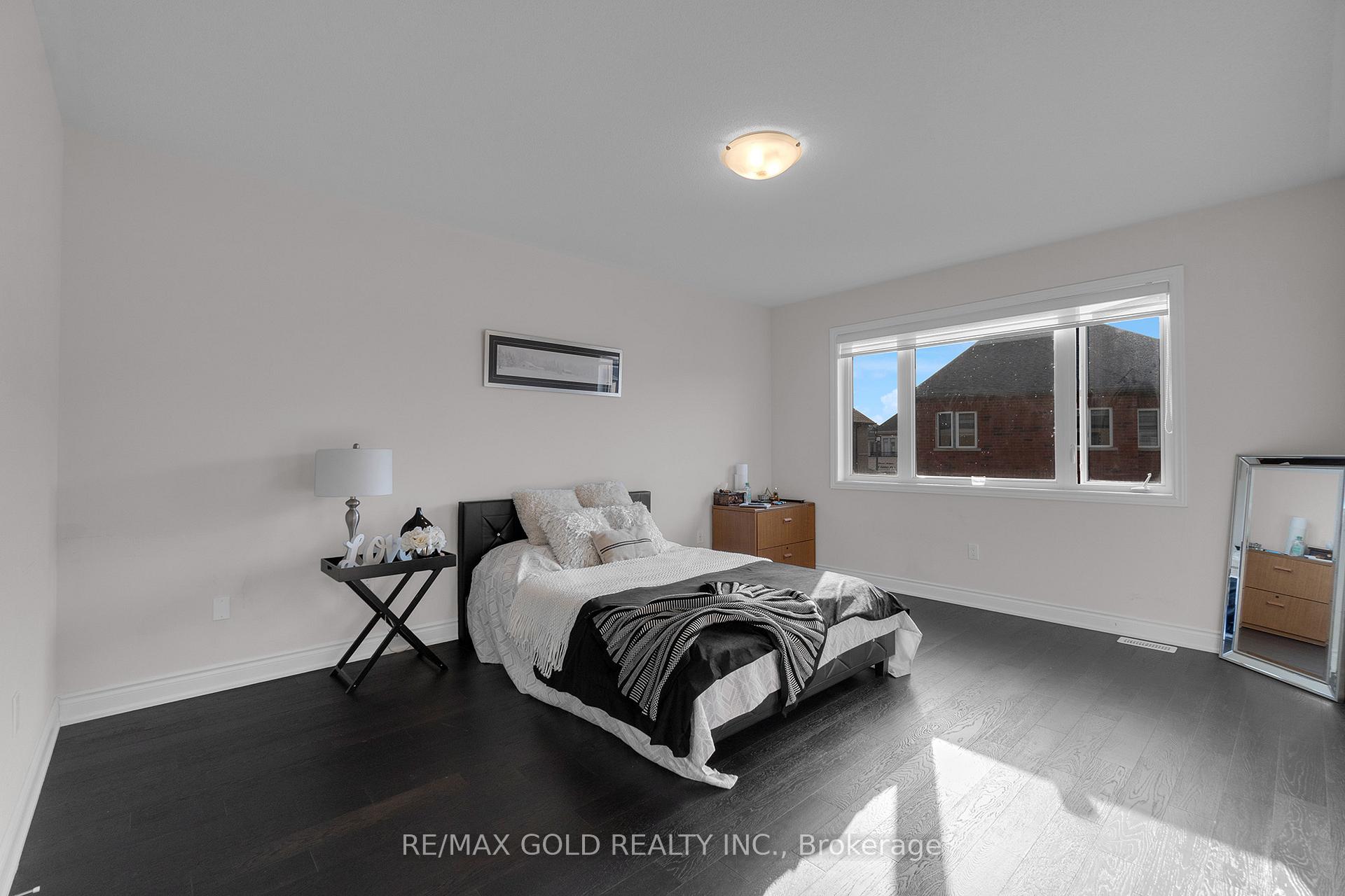 Photo 16 of 54 Spinland Street, Caledon, Rural Caledon — HOMEH