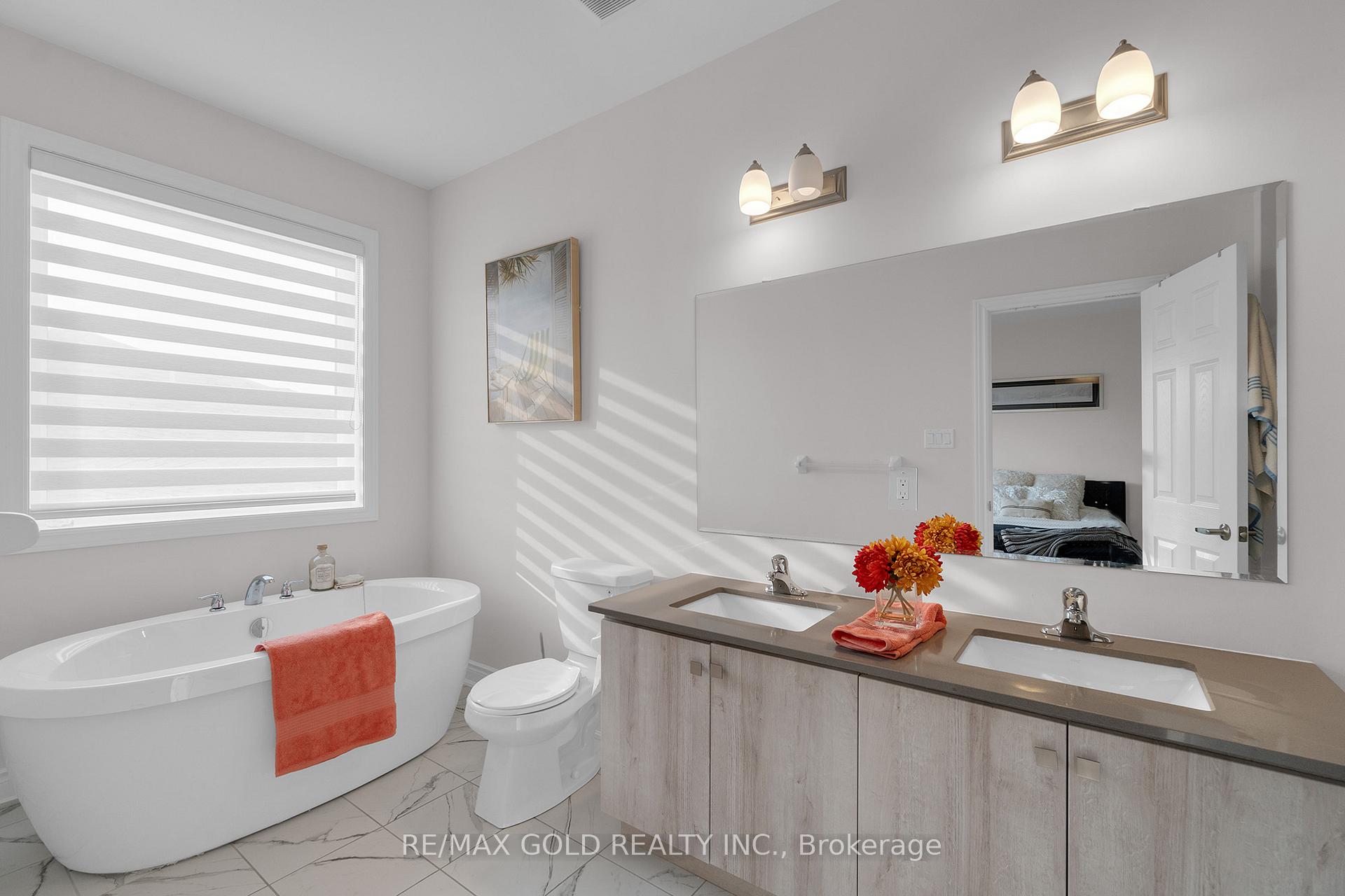 Photo 14 of 54 Spinland Street, Caledon, Rural Caledon — HOMEH