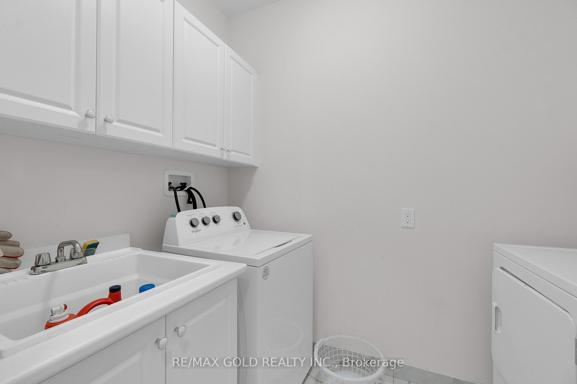 Photo 23 of 54 Spinland Street, Caledon, Rural Caledon — HOMEH