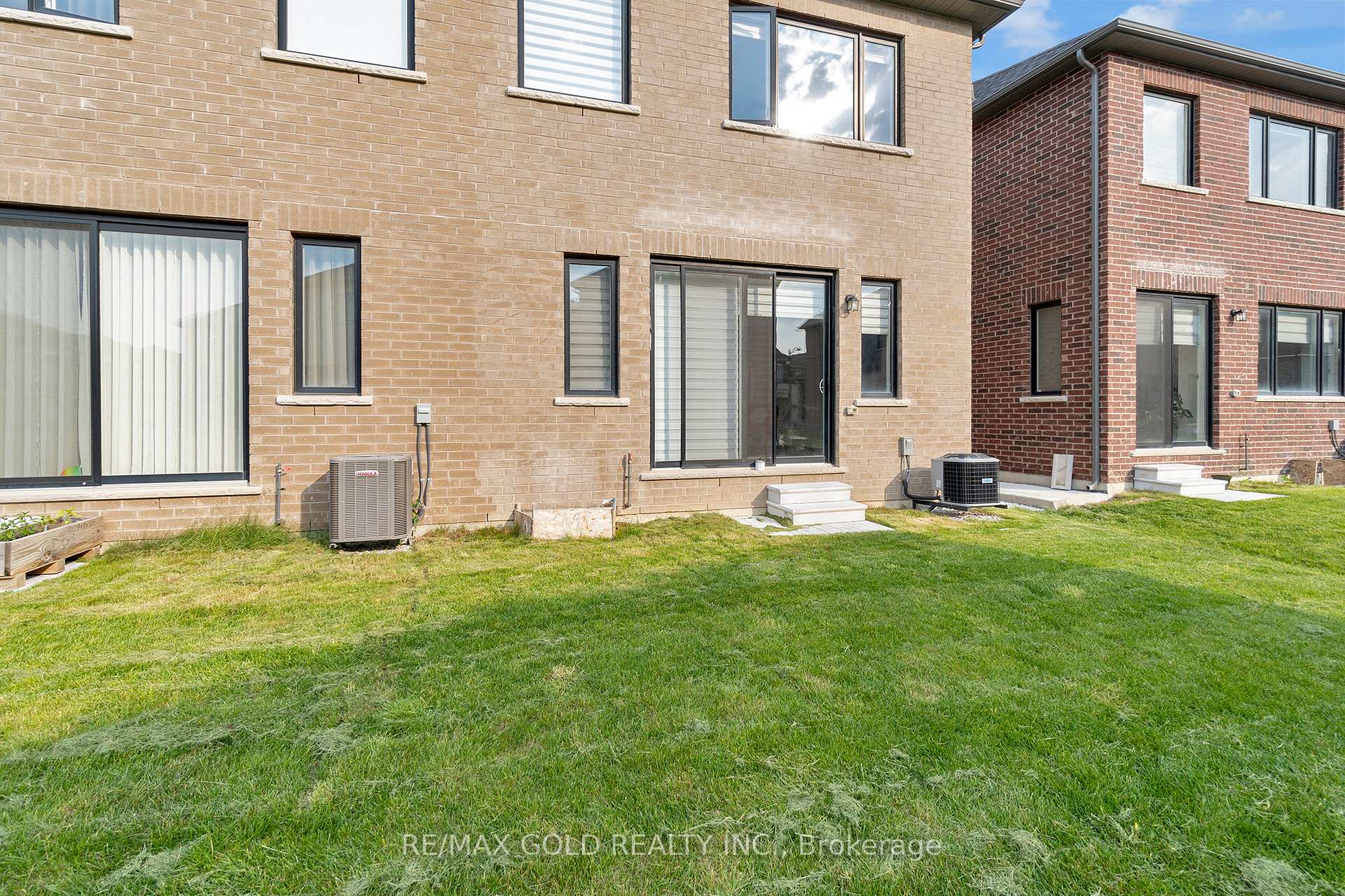Photo 43 of 54 Spinland Street, Caledon, Rural Caledon — HOMEH