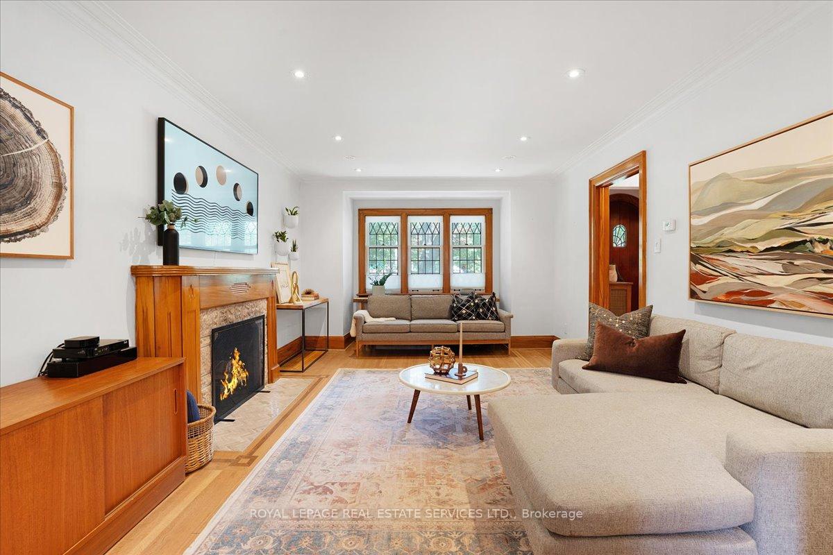 Photo 5 of 24 Rolph Road, Toronto, Leaside — HOMEH