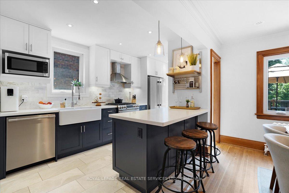 Photo 7 of 24 Rolph Road, Toronto, Leaside — HOMEH