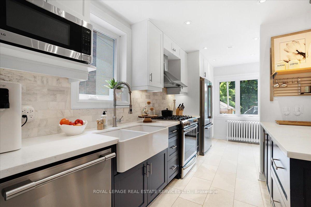 Photo 8 of 24 Rolph Road, Toronto, Leaside — HOMEH