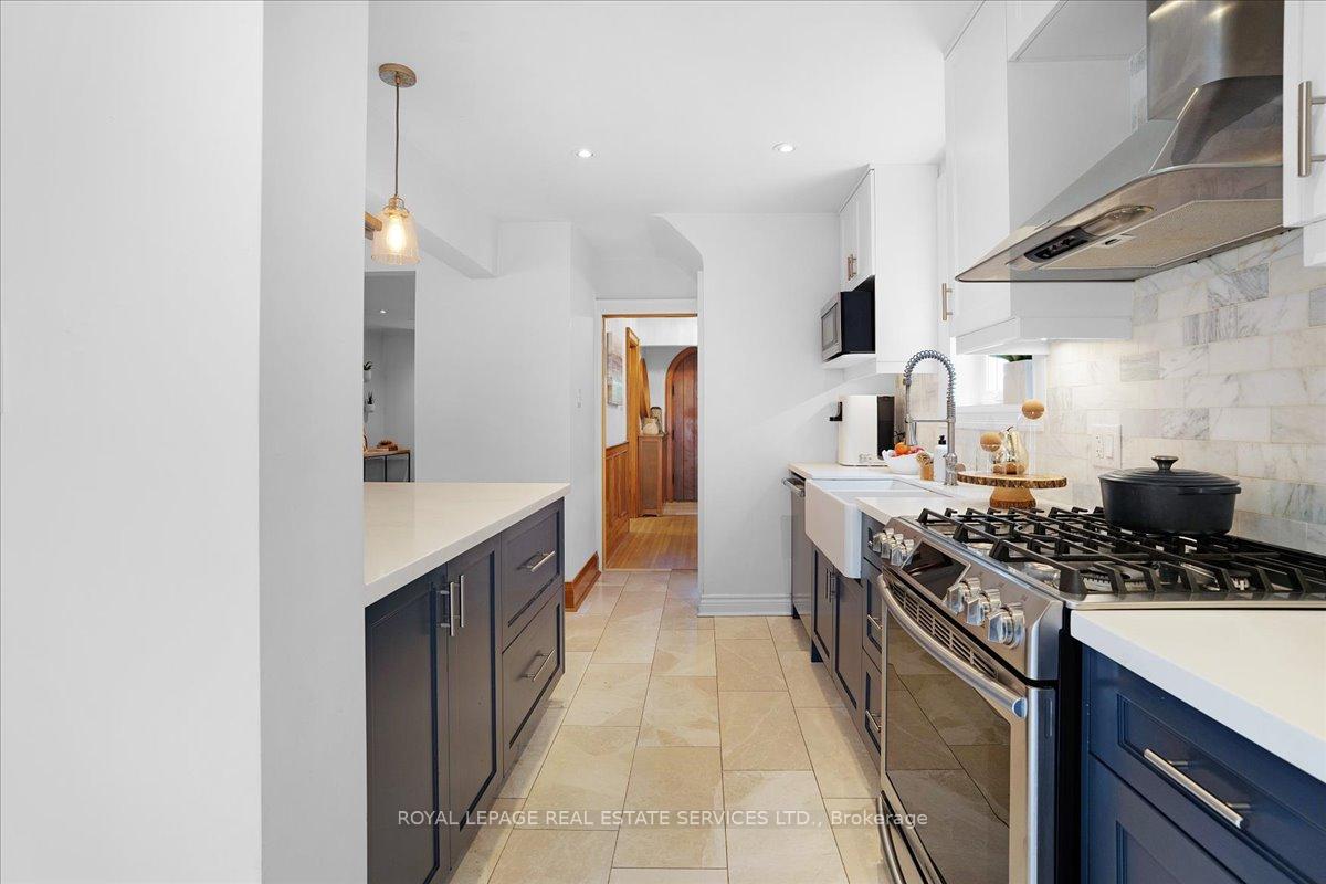 Photo 34 of 24 Rolph Road, Toronto, Leaside — HOMEH