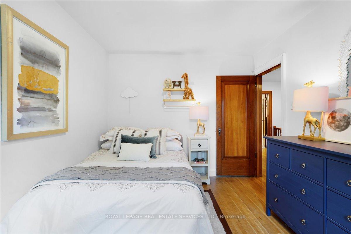 Photo 12 of 24 Rolph Road, Toronto, Leaside — HOMEH