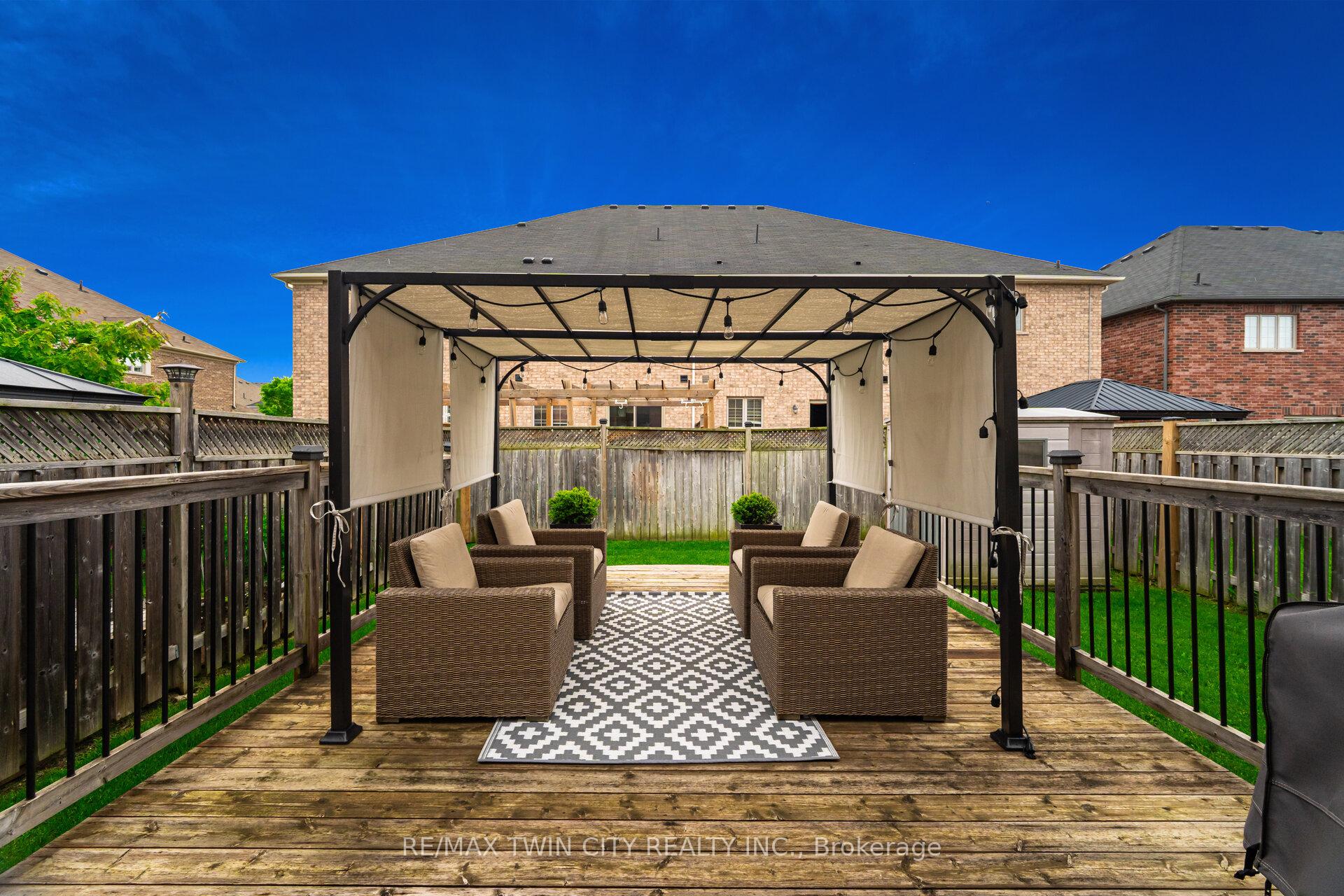 Photo 34 of 45 Retreat Boulevard, Vaughan, Vellore Village — HOMEH