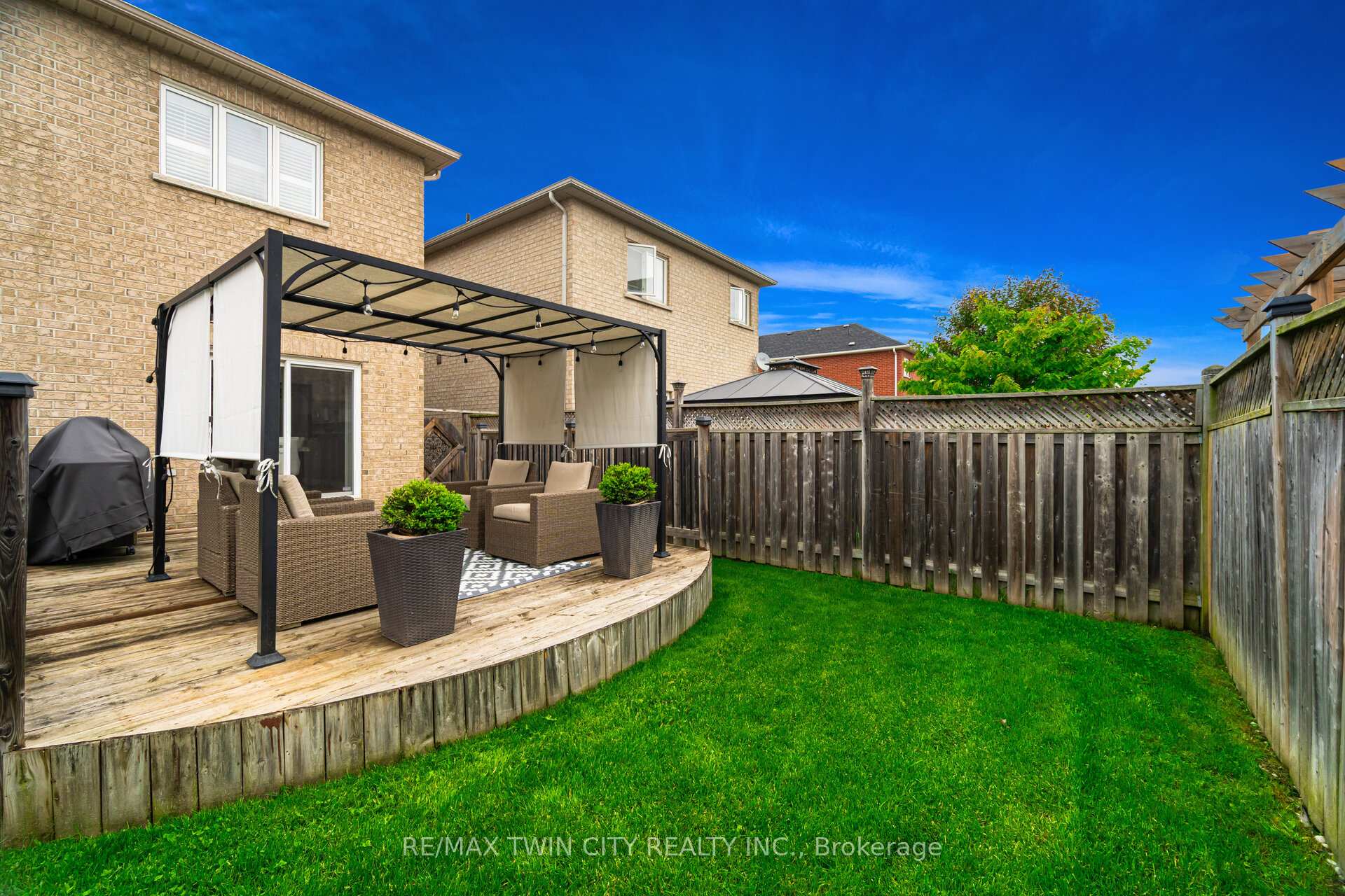 Photo 31 of 45 Retreat Boulevard, Vaughan, Vellore Village — HOMEH