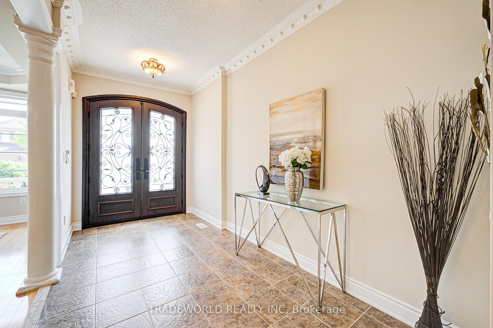 Photo 5 of 178 Seabreeze Avenue, Vaughan, Patterson — HOMEH