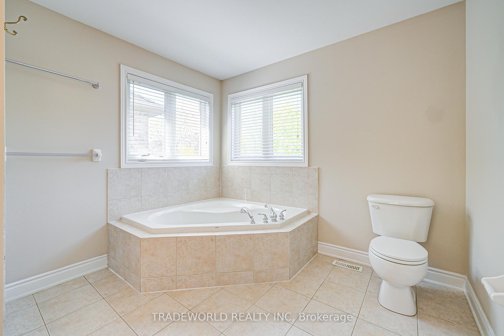 Photo 43 of 178 Seabreeze Avenue, Vaughan, Patterson — HOMEH