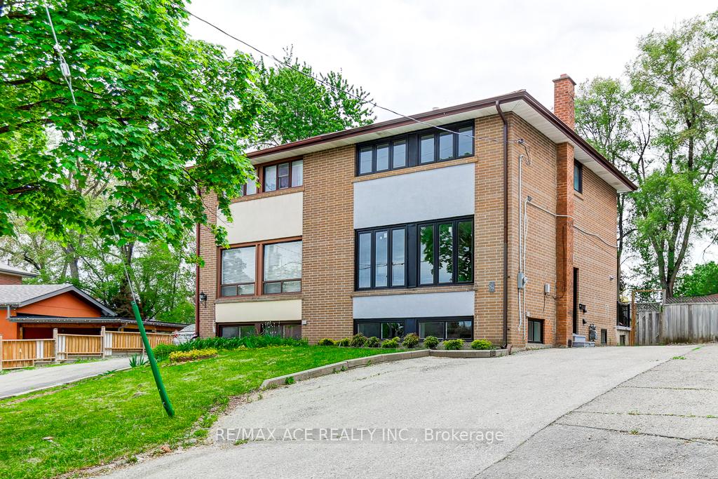 Photo 7 of 7 Brookmere Road, Etobicoke, Rexdale-Kipling — HOMEH