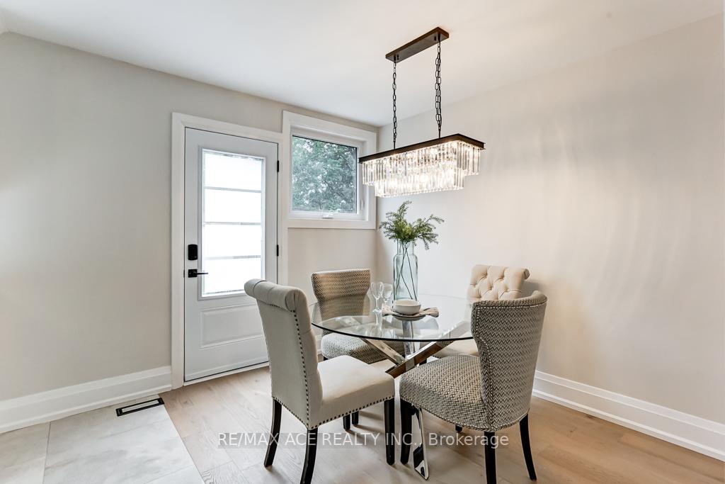 Photo 30 of 7 Brookmere Road, Etobicoke, Rexdale-Kipling — HOMEH