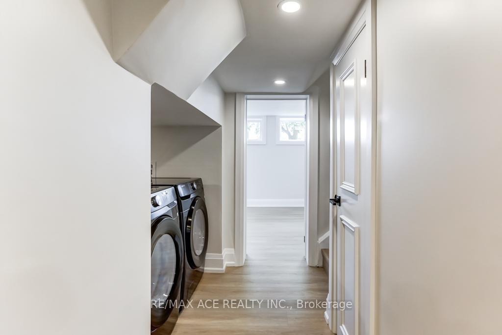 Photo 21 of 7 Brookmere Road, Etobicoke, Rexdale-Kipling — HOMEH