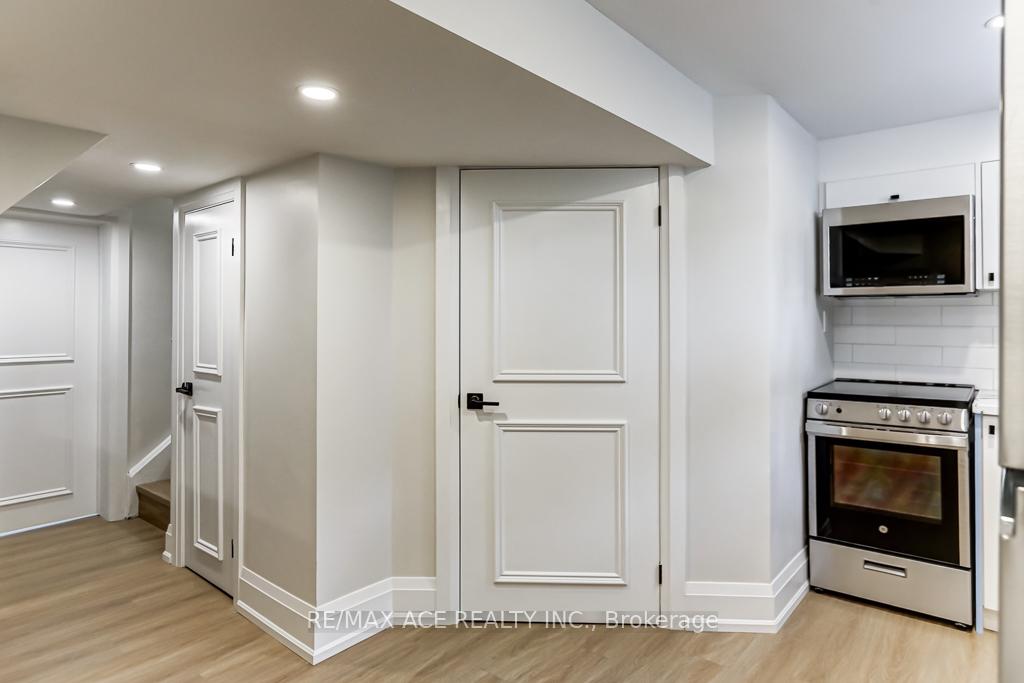 Photo 36 of 7 Brookmere Road, Etobicoke, Rexdale-Kipling — HOMEH