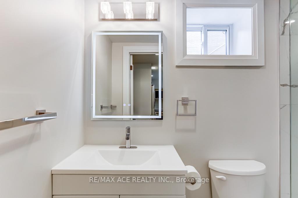 Photo 37 of 7 Brookmere Road, Etobicoke, Rexdale-Kipling — HOMEH