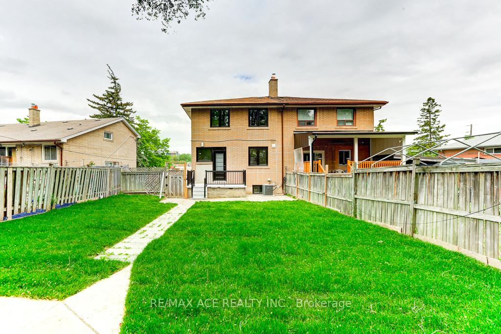 Photo 35 of 7 Brookmere Road, Etobicoke, Rexdale-Kipling — HOMEH