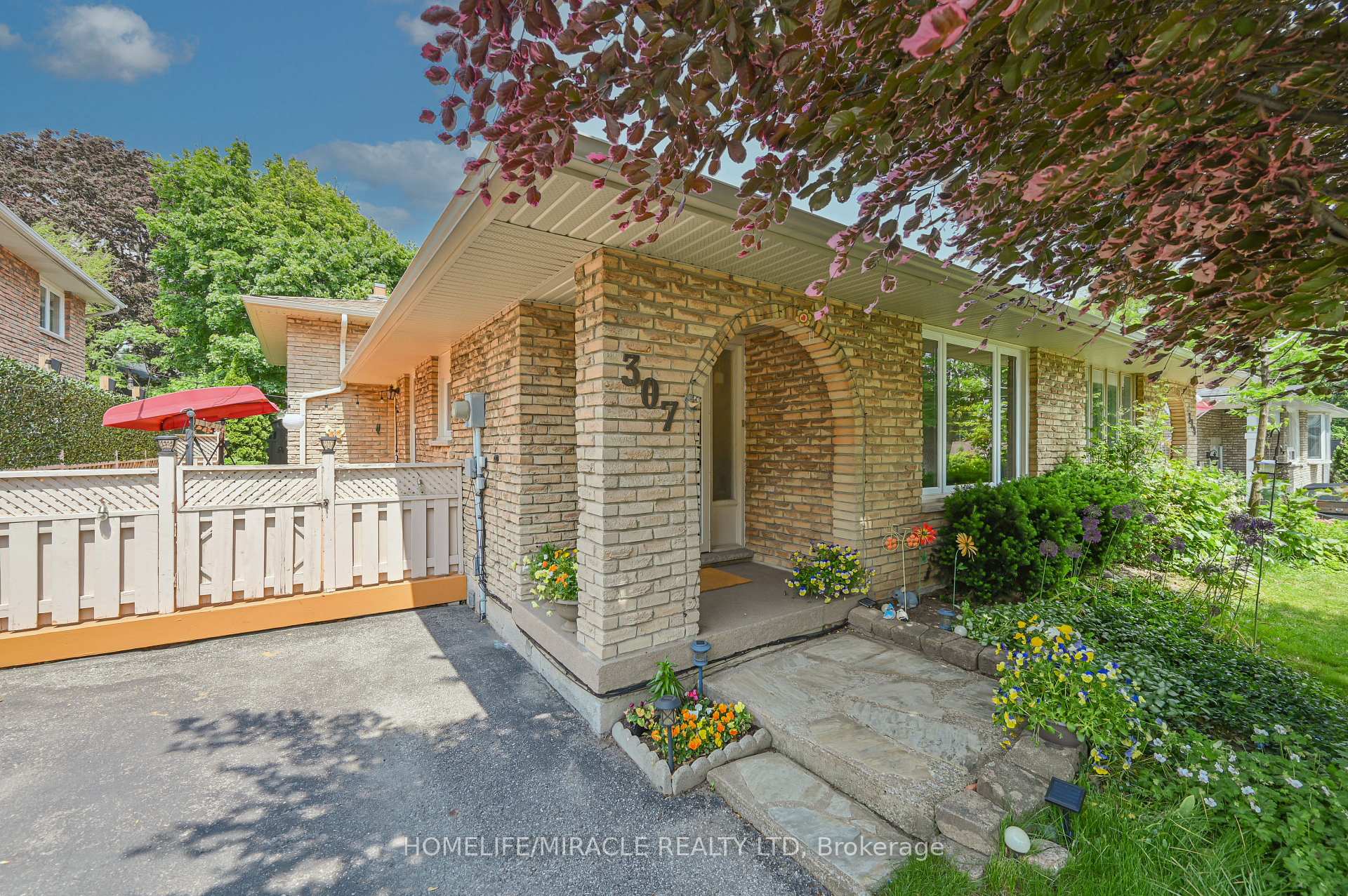 Photo 1 of 307 Magnolia Drive, Hamilton, Fessenden — HOMEH