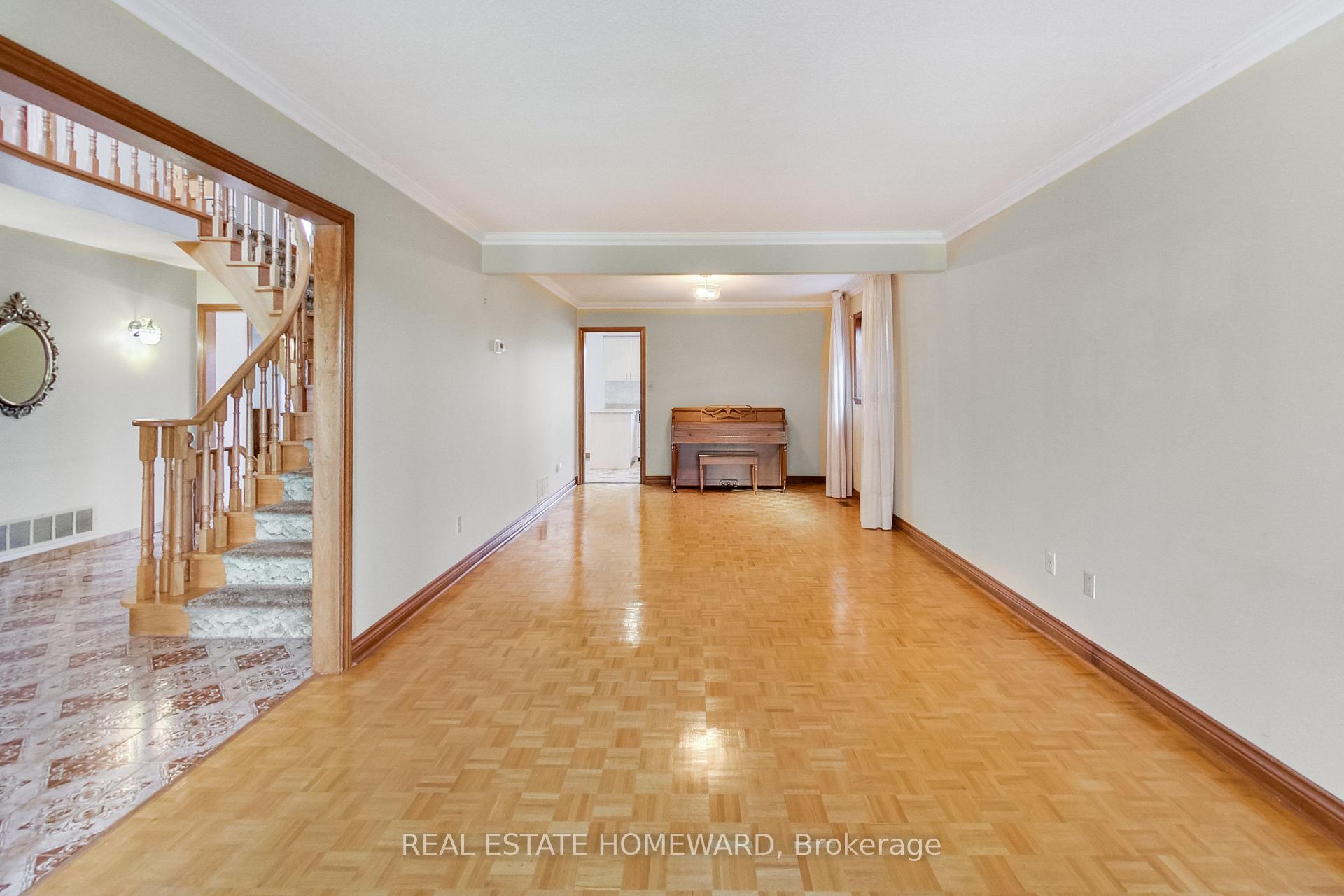Photo 4 of 81A St Andrews Boulevard, Etobicoke, Kingsview Village-The Westway — HOMEH