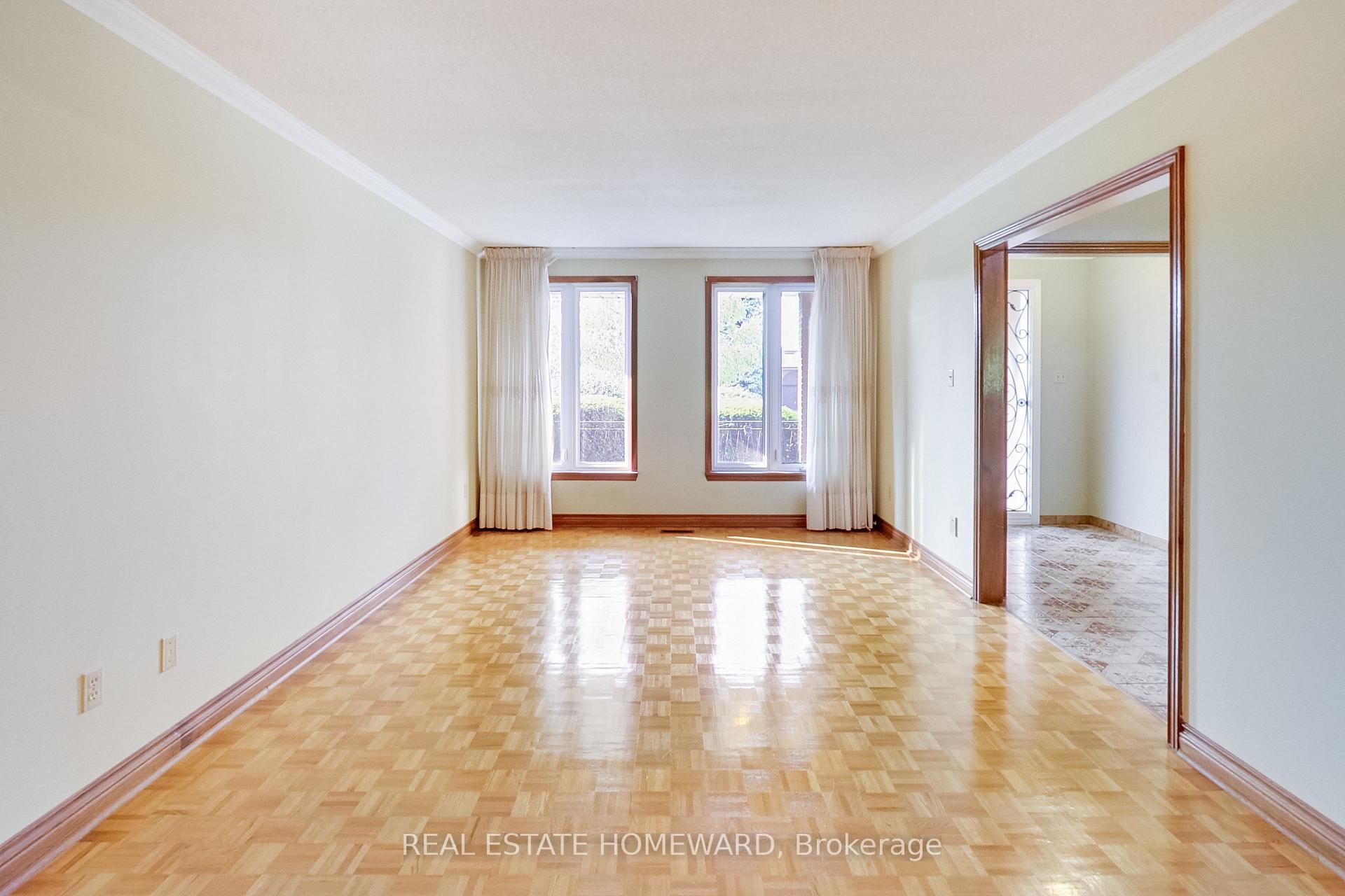 Photo 7 of 81A St Andrews Boulevard, Etobicoke, Kingsview Village-The Westway — HOMEH