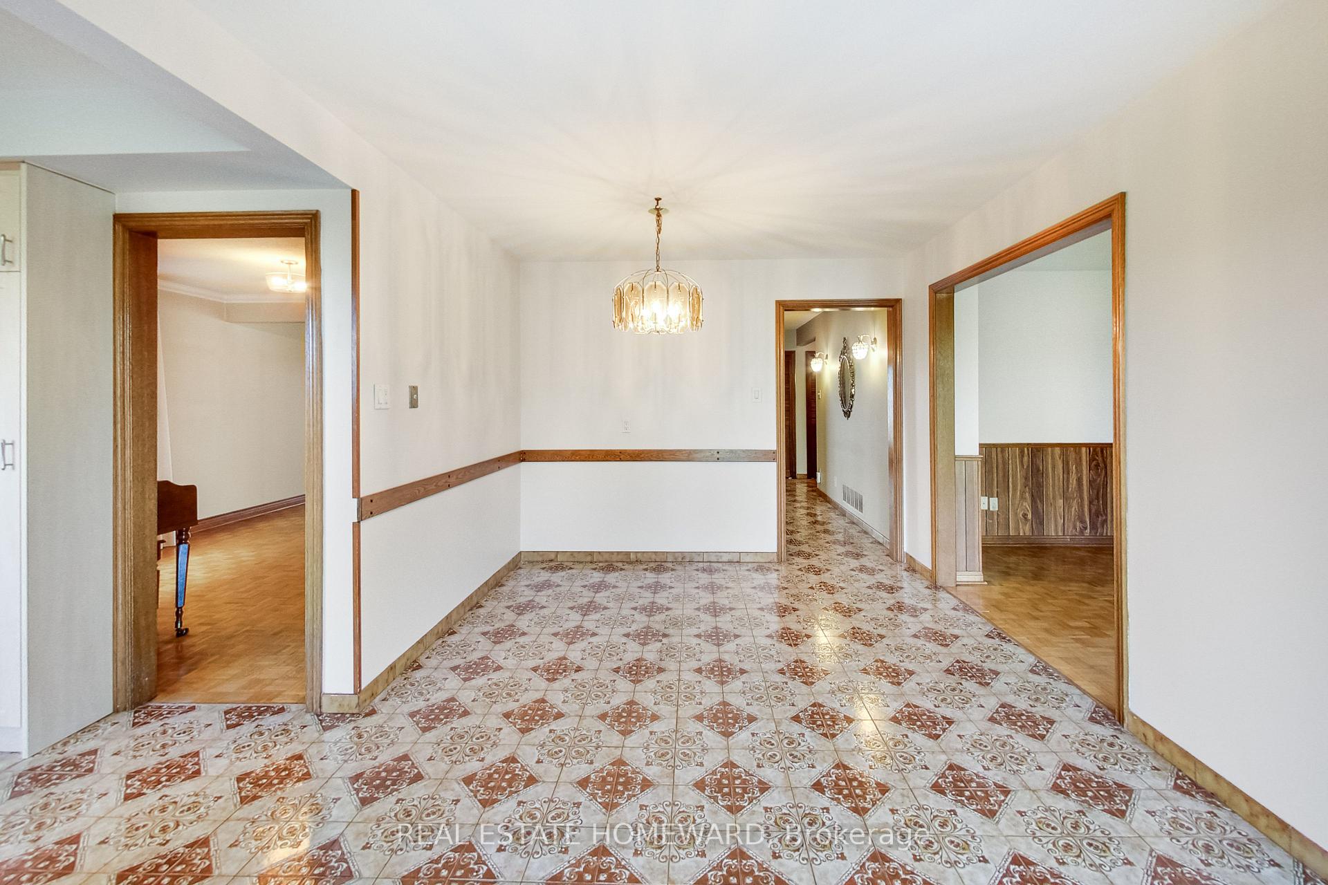 Photo 13 of 81A St Andrews Boulevard, Etobicoke, Kingsview Village-The Westway — HOMEH
