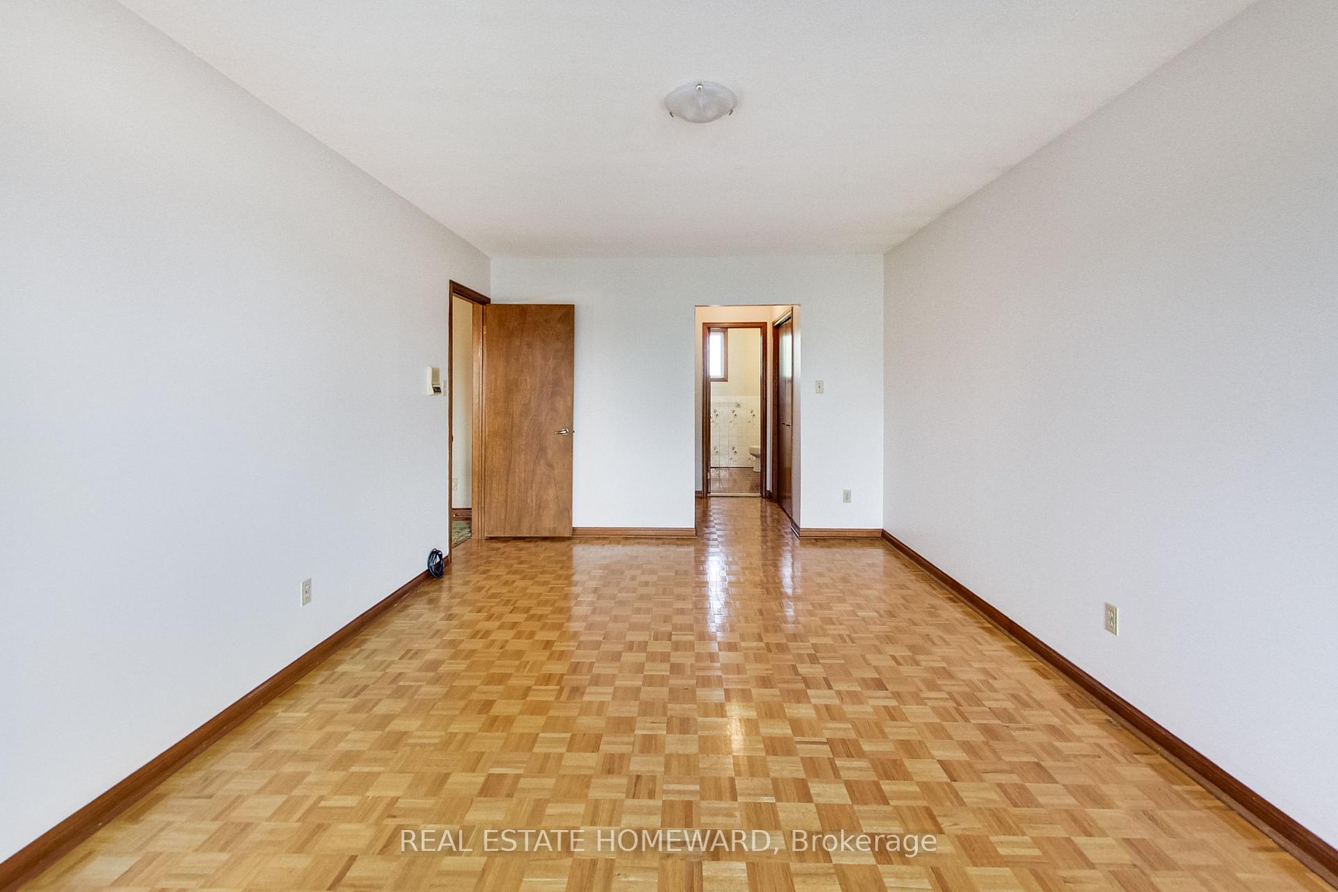Photo 18 of 81A St Andrews Boulevard, Etobicoke, Kingsview Village-The Westway — HOMEH