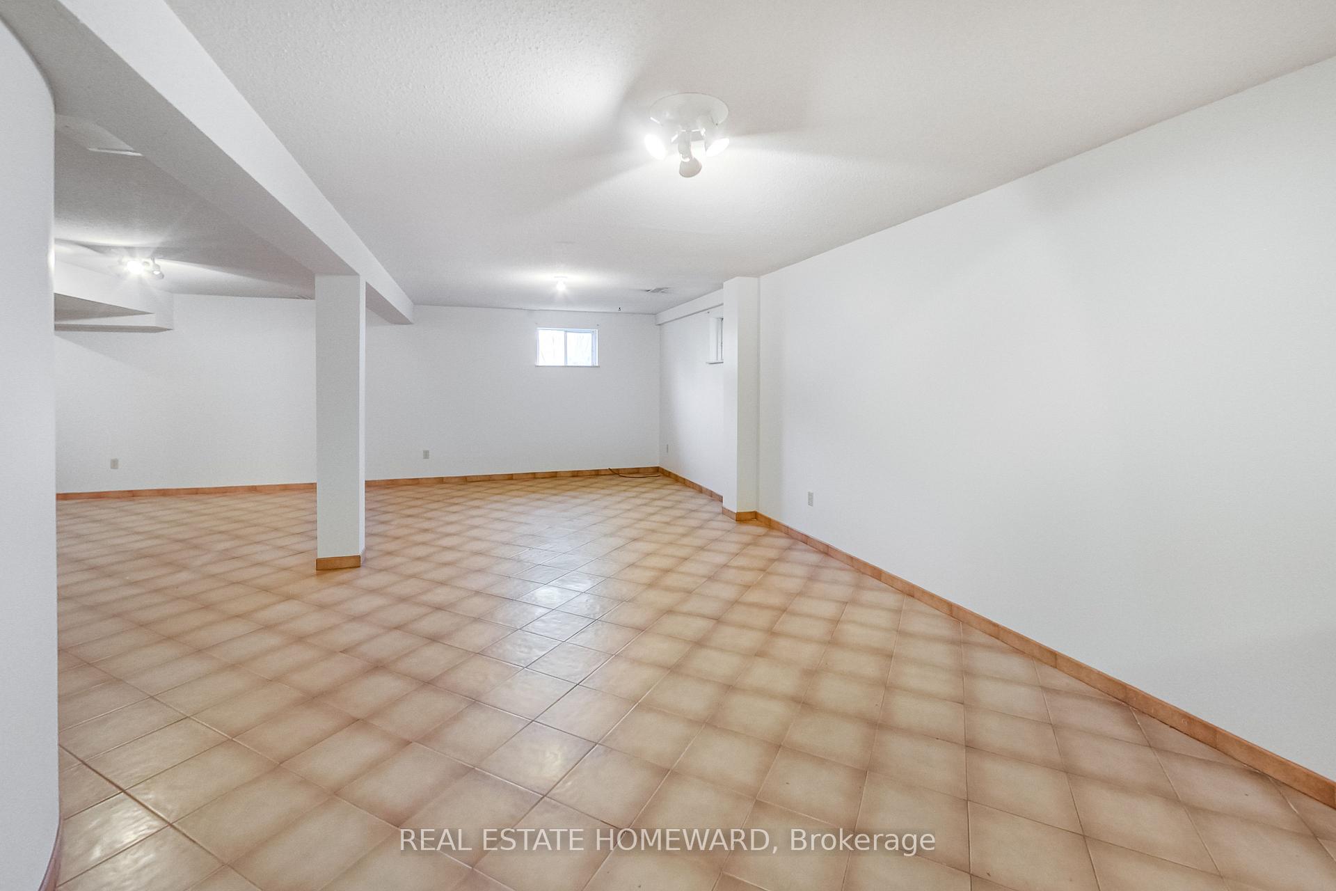 Photo 16 of 81A St Andrews Boulevard, Etobicoke, Kingsview Village-The Westway — HOMEH