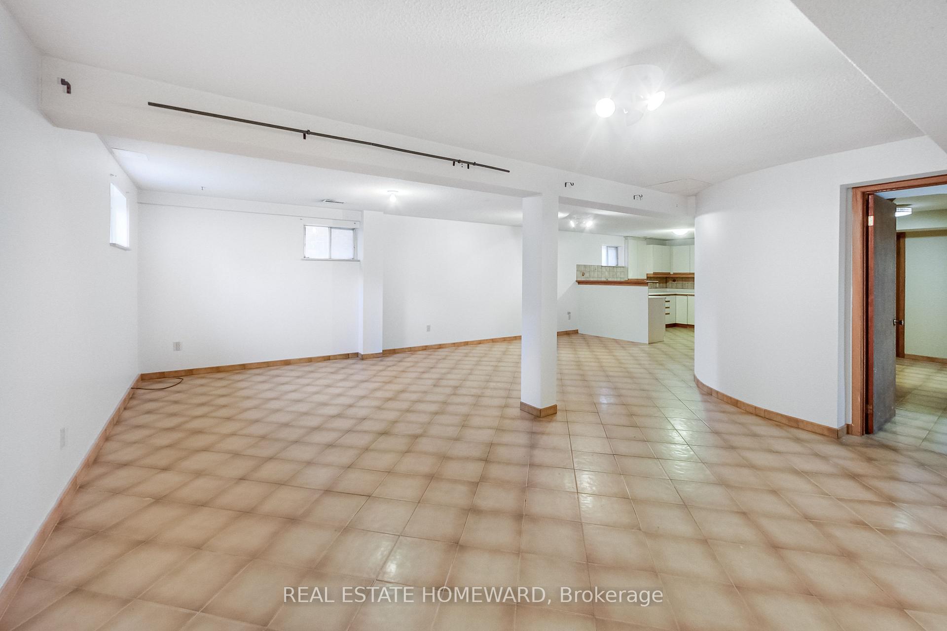 Photo 28 of 81A St Andrews Boulevard, Etobicoke, Kingsview Village-The Westway — HOMEH