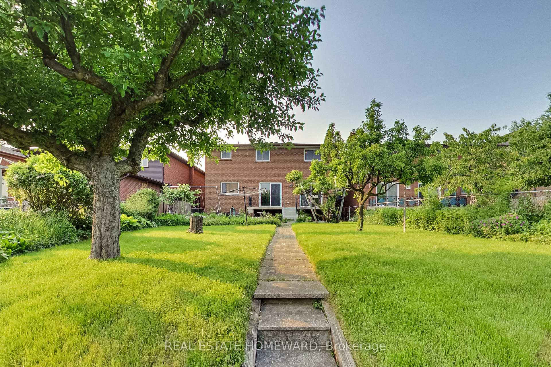 Photo 24 of 81A St Andrews Boulevard, Etobicoke, Kingsview Village-The Westway — HOMEH