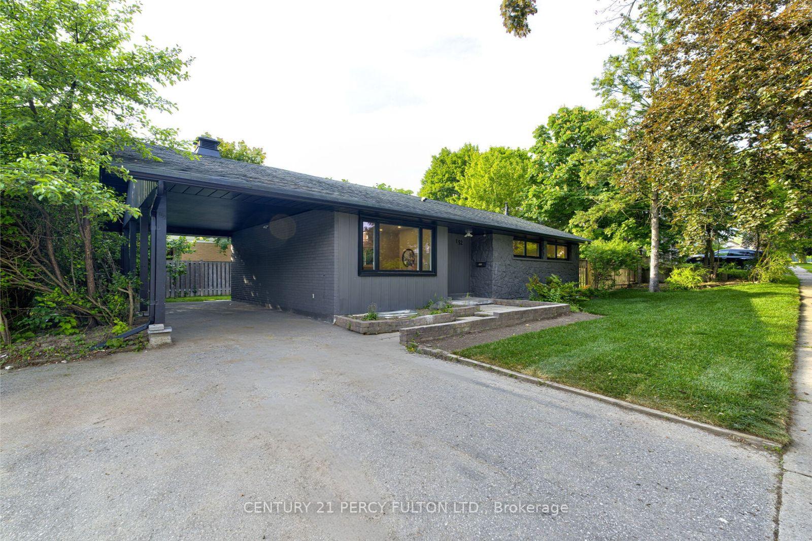 Front of 152 Simpson Road