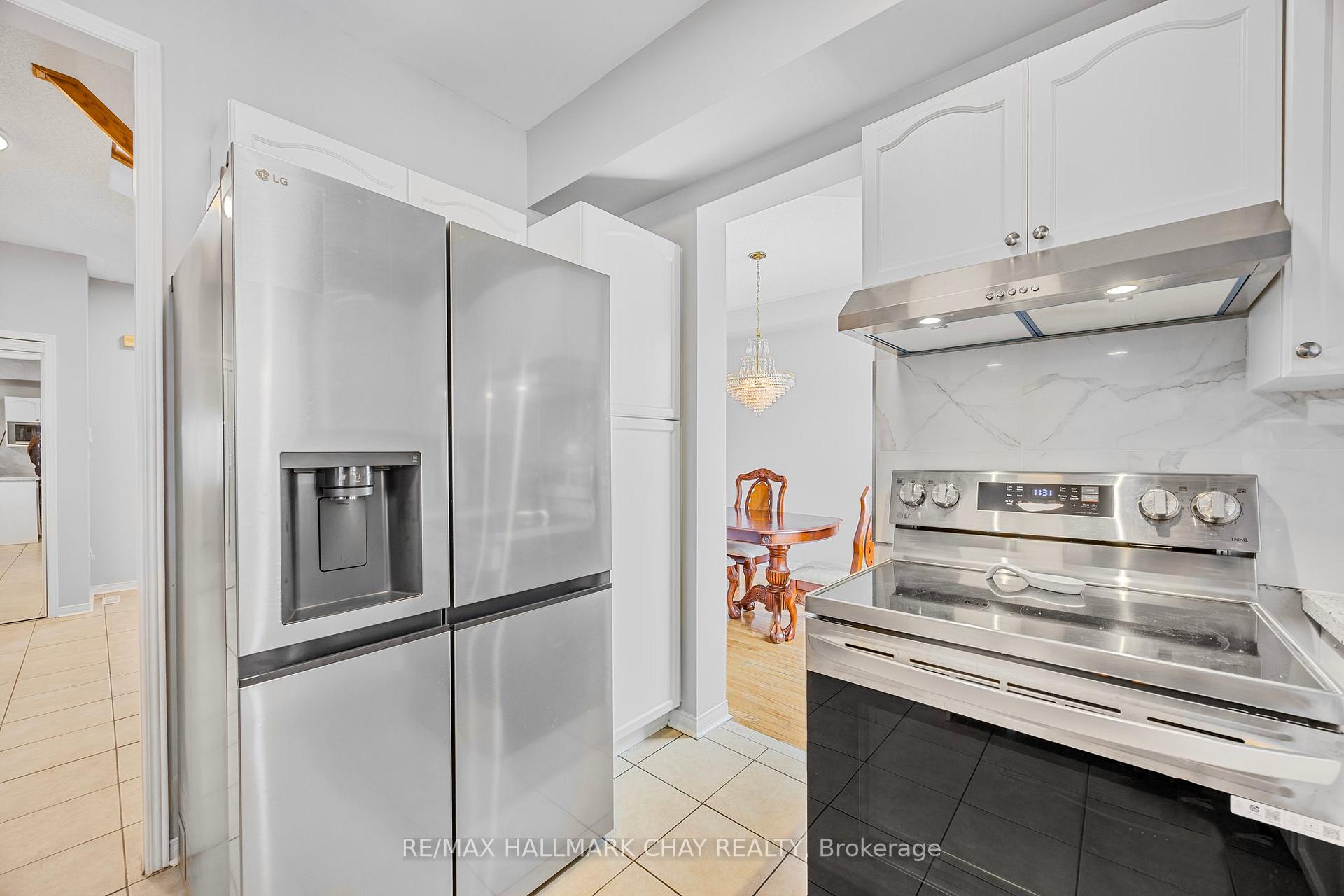 Photo 15 of 1179 Mitchell Court, Innisfil, Alcona — HOMEH