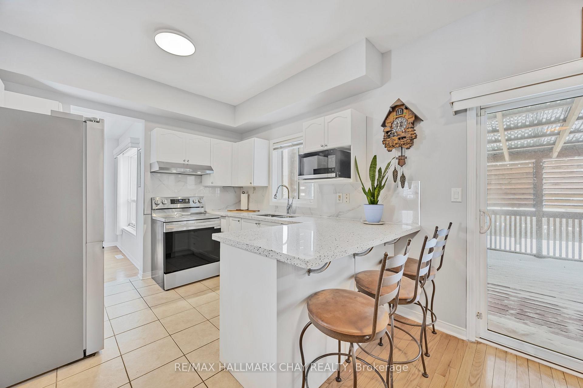 Photo 13 of 1179 Mitchell Court, Innisfil, Alcona — HOMEH
