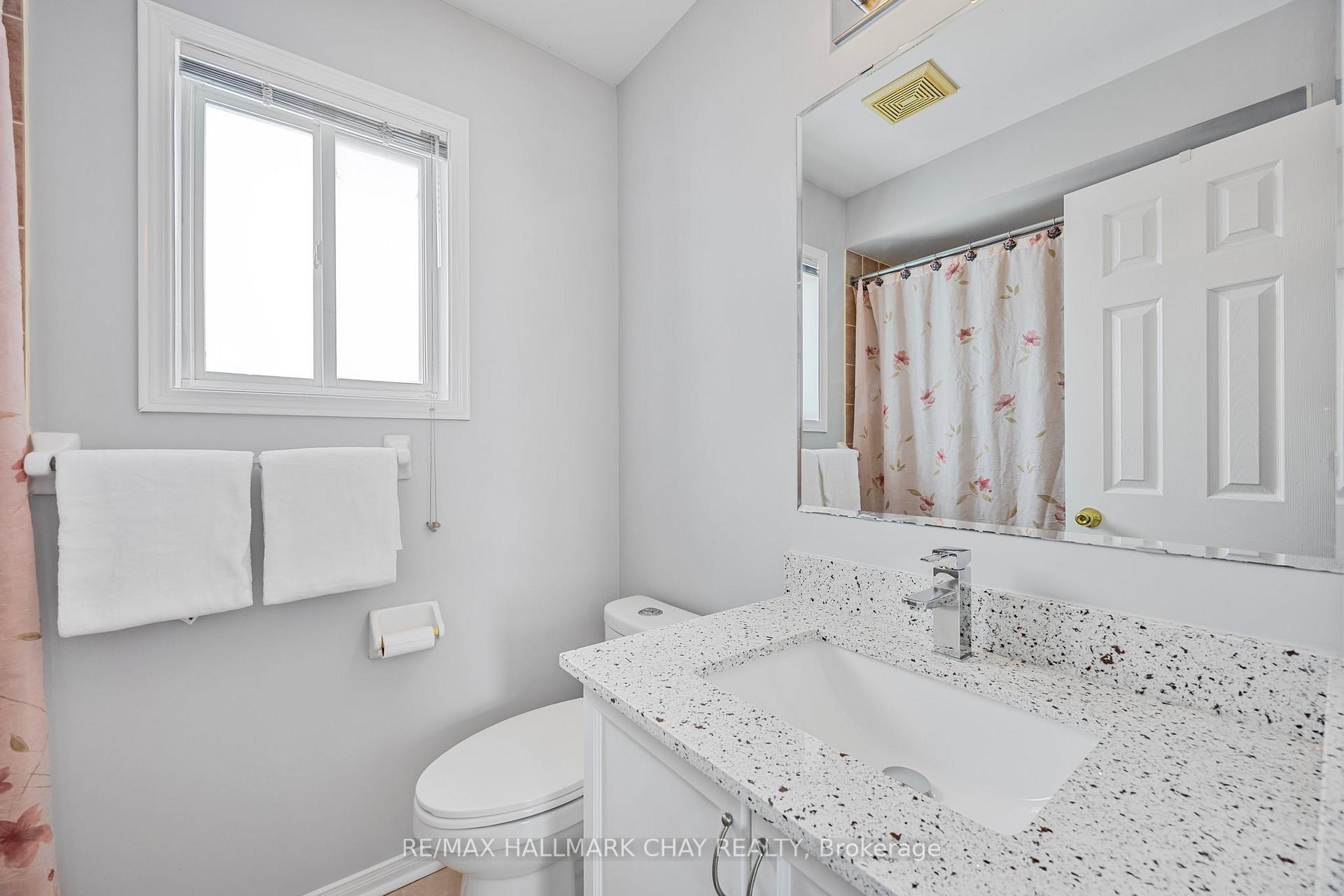 Photo 10 of 1179 Mitchell Court, Innisfil, Alcona — HOMEH