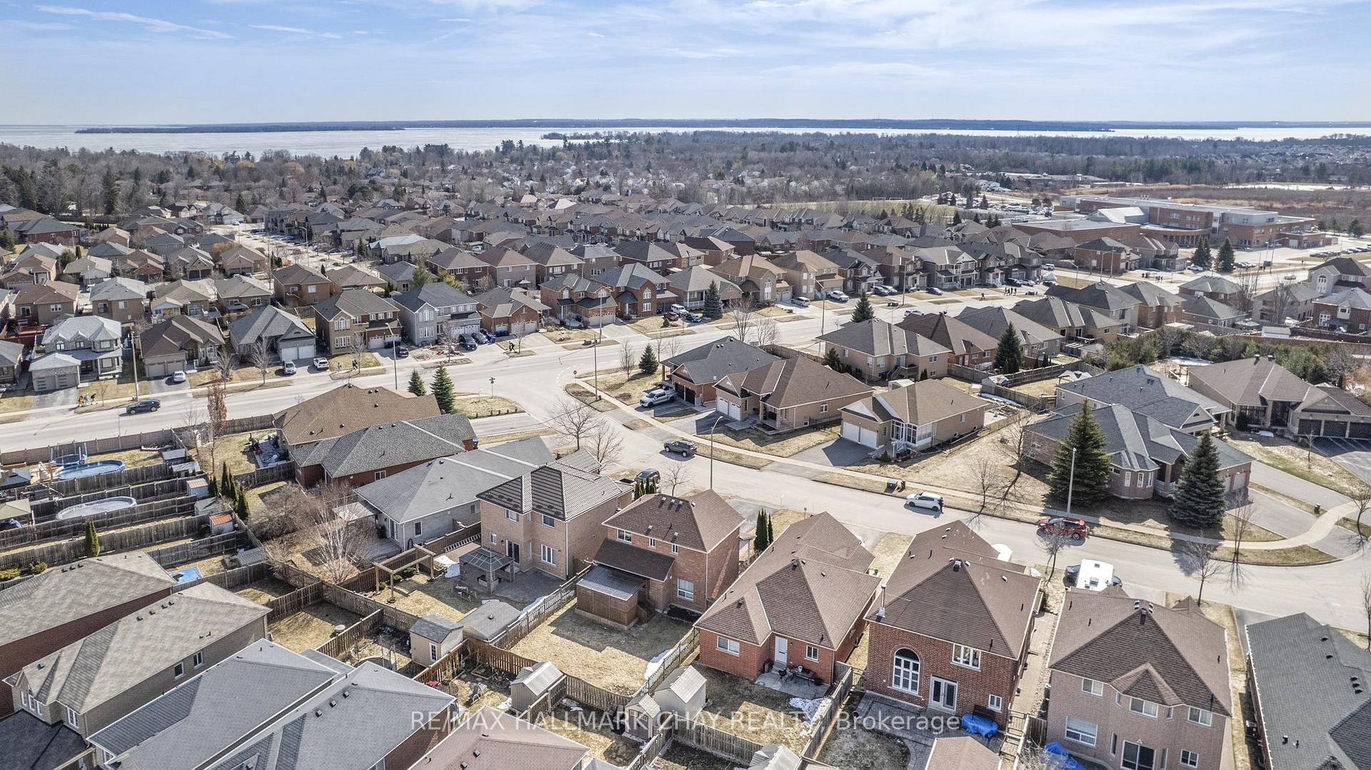 Photo 19 of 1179 Mitchell Court, Innisfil, Alcona — HOMEH